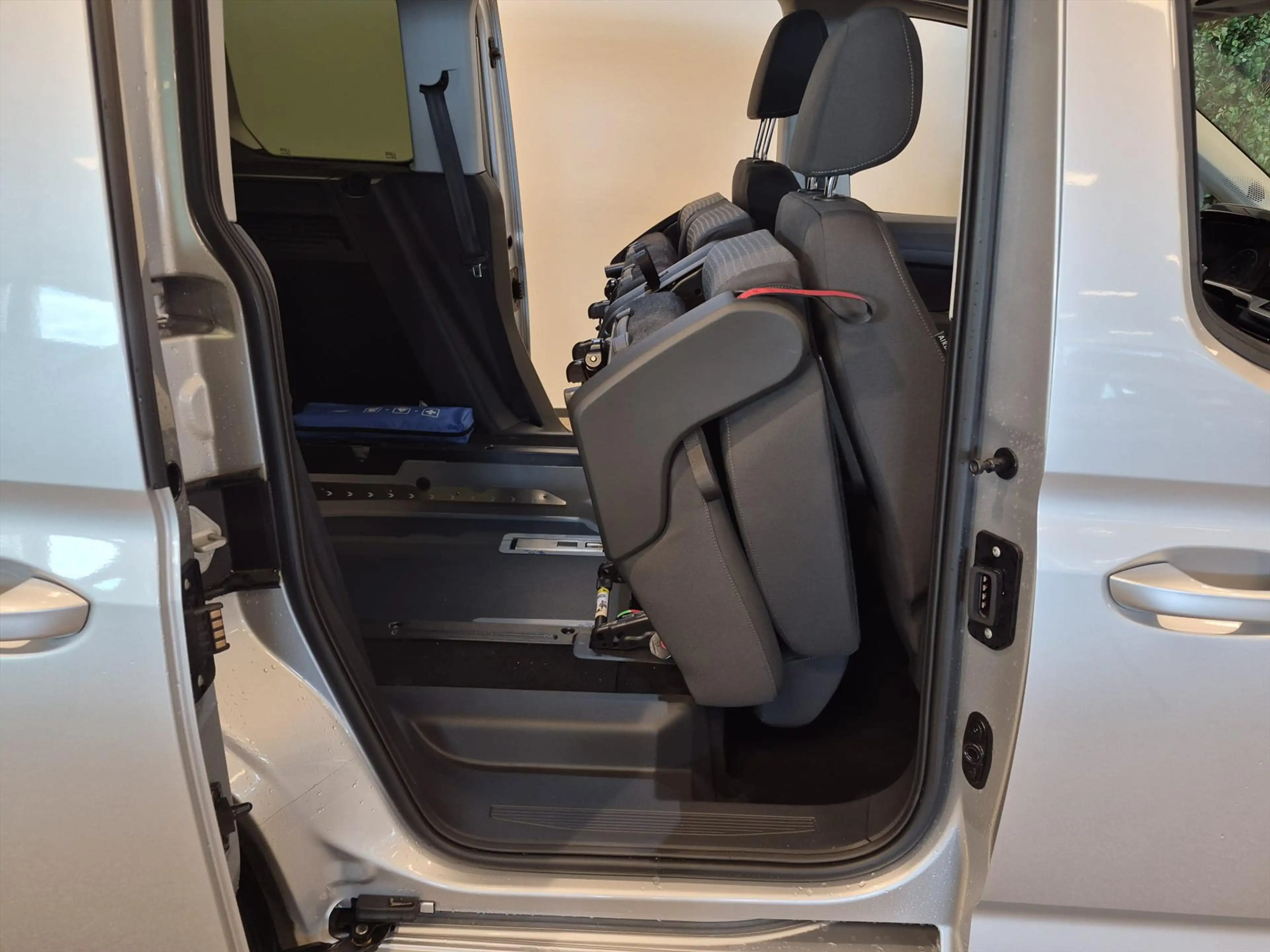 Ford Tourneo Connect L1 Rolstoelauto Automaat 3+1 of 5+0 — photo 7