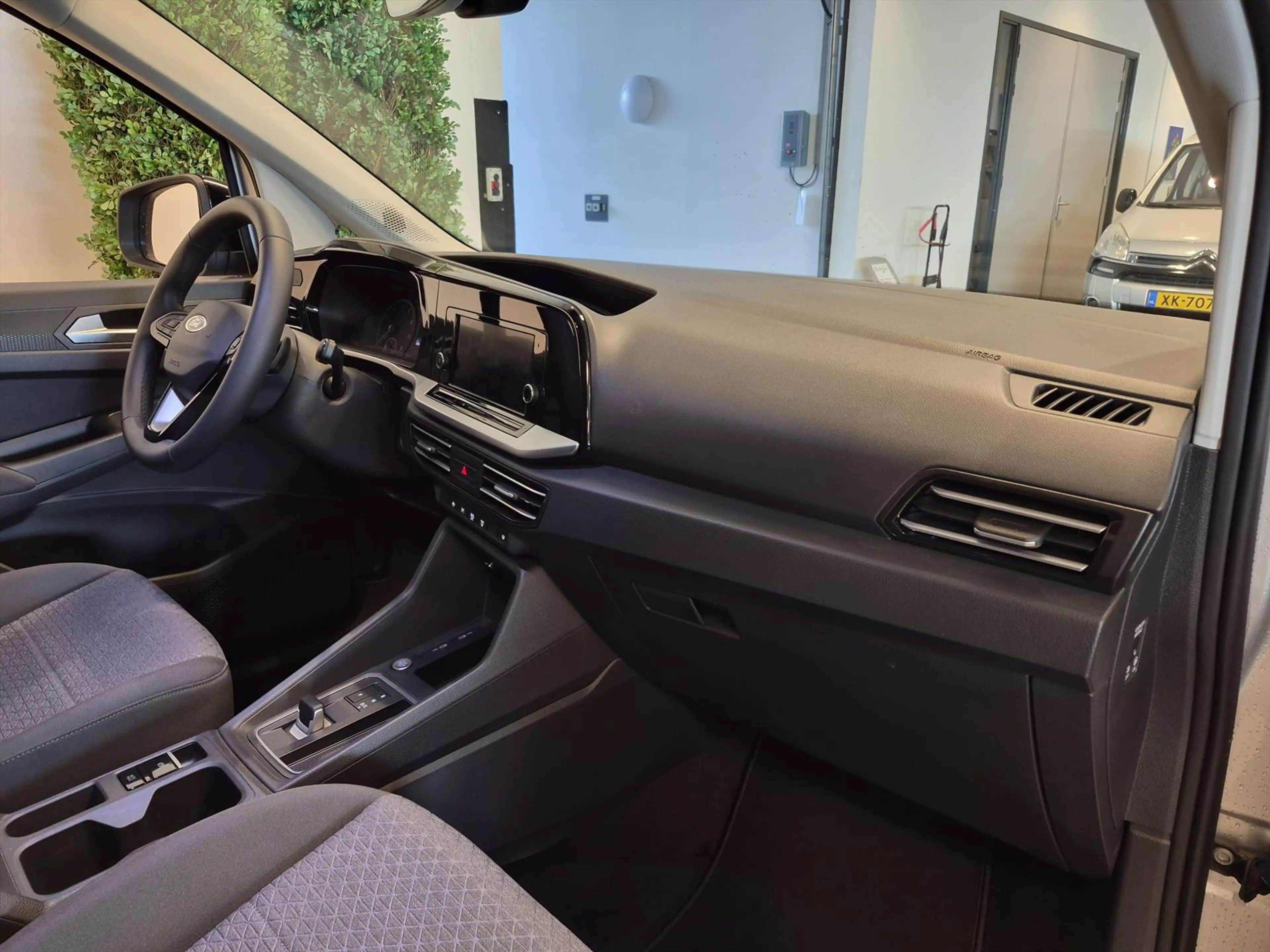 Ford Tourneo Connect L1 Rolstoelauto Automaat 3+1 of 5+0 — photo 20