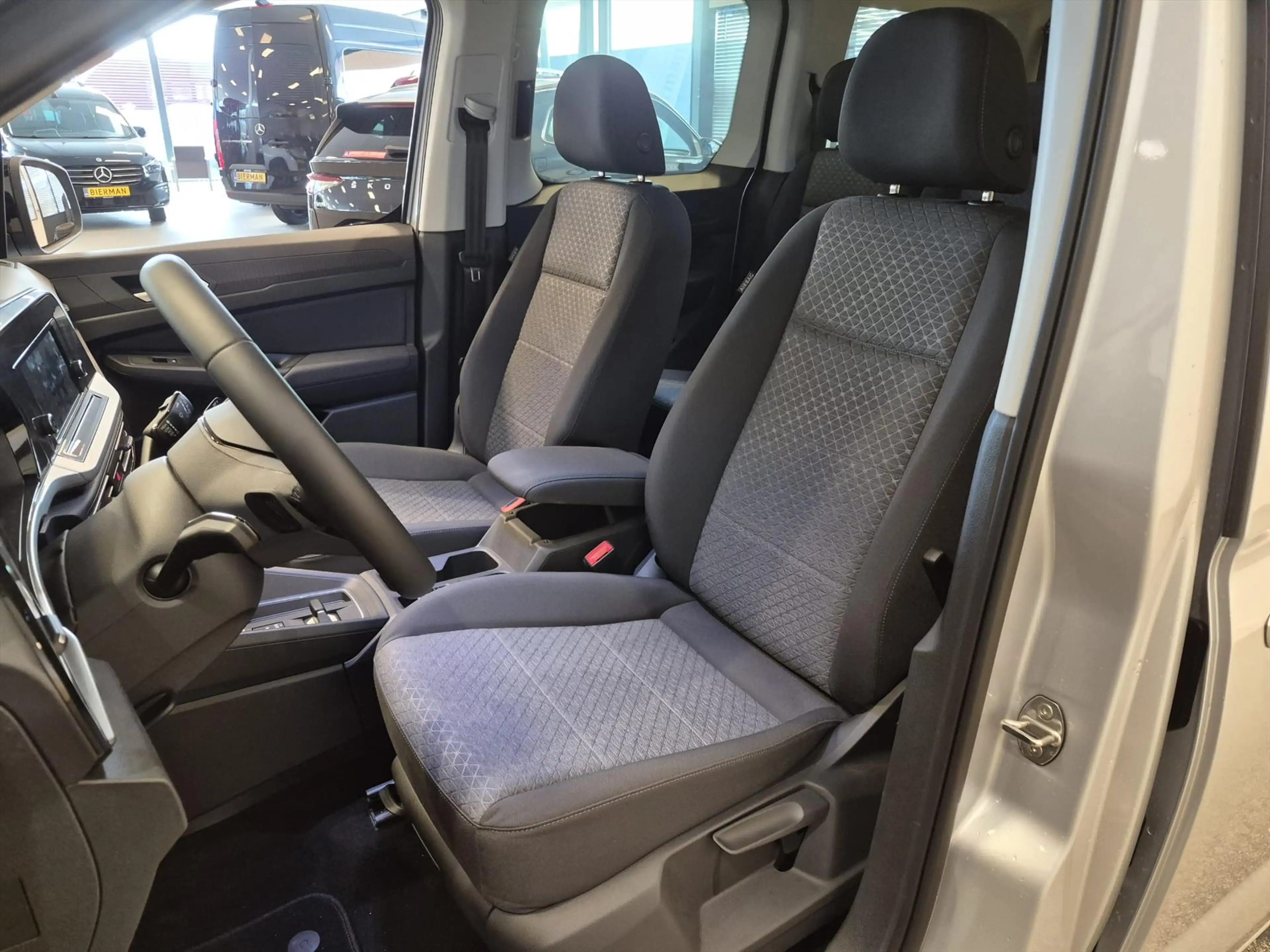 Ford Tourneo Connect L1 Rolstoelauto Automaat 3+1 of 5+0 — photo 19