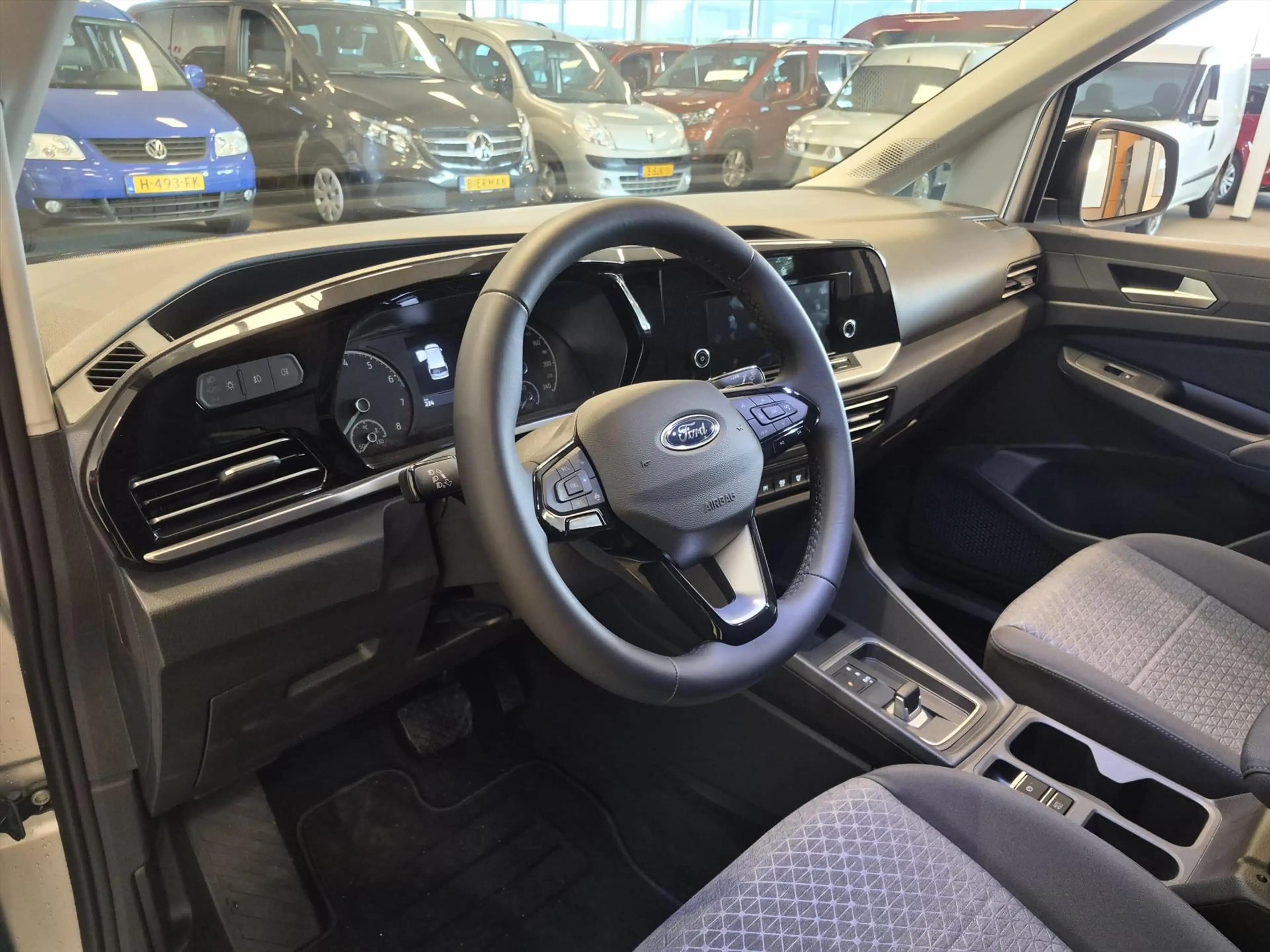 Ford Tourneo Connect L1 Rolstoelauto Automaat 3+1 of 5+0 — photo 21