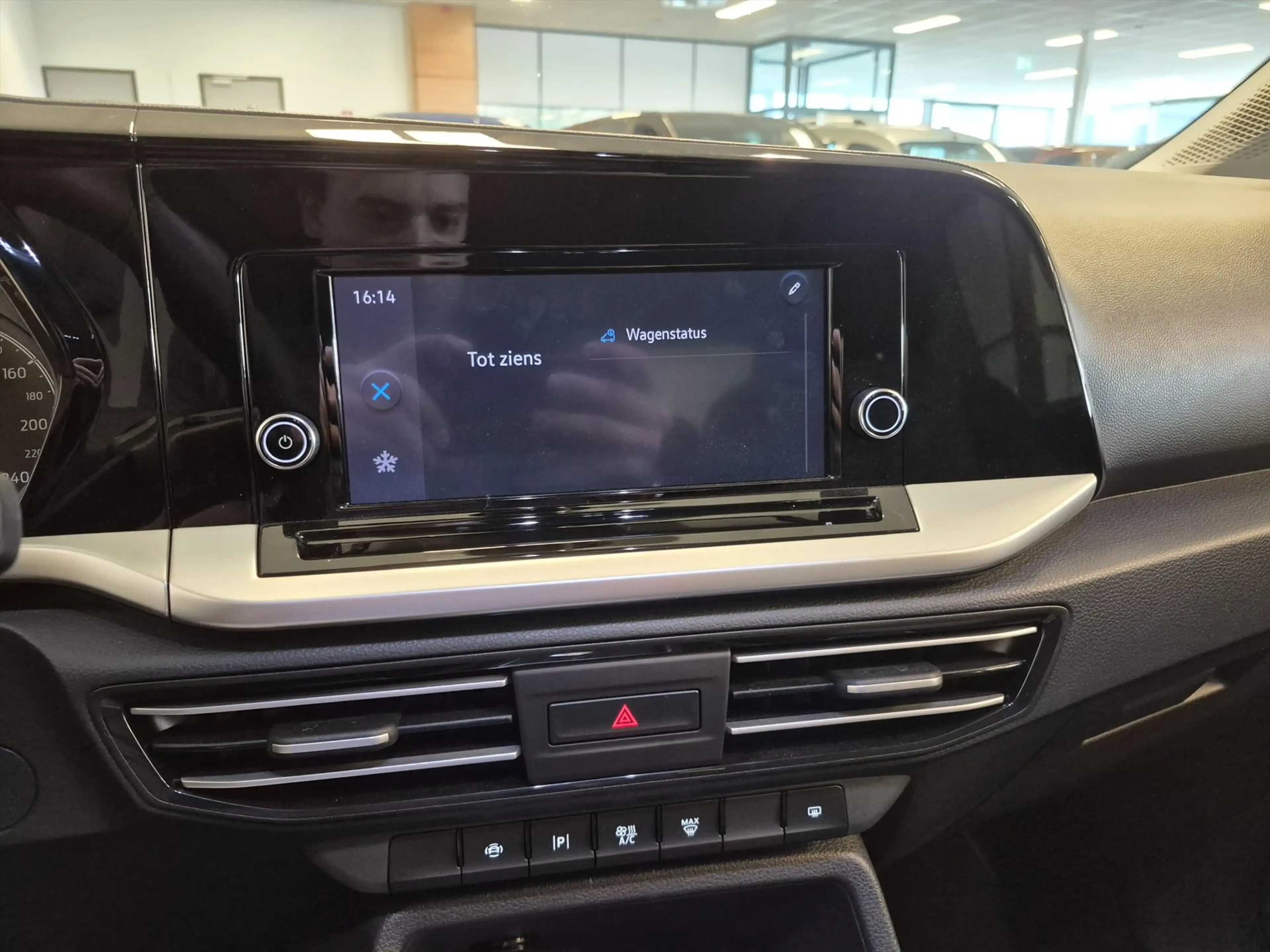 Ford Tourneo Connect L1 Rolstoelauto Automaat 3+1 of 5+0 — photo 23