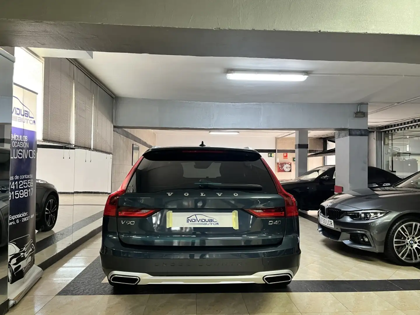 Volvo V90 Cross Country D4 Pro AWD Aut. Bleu - 2