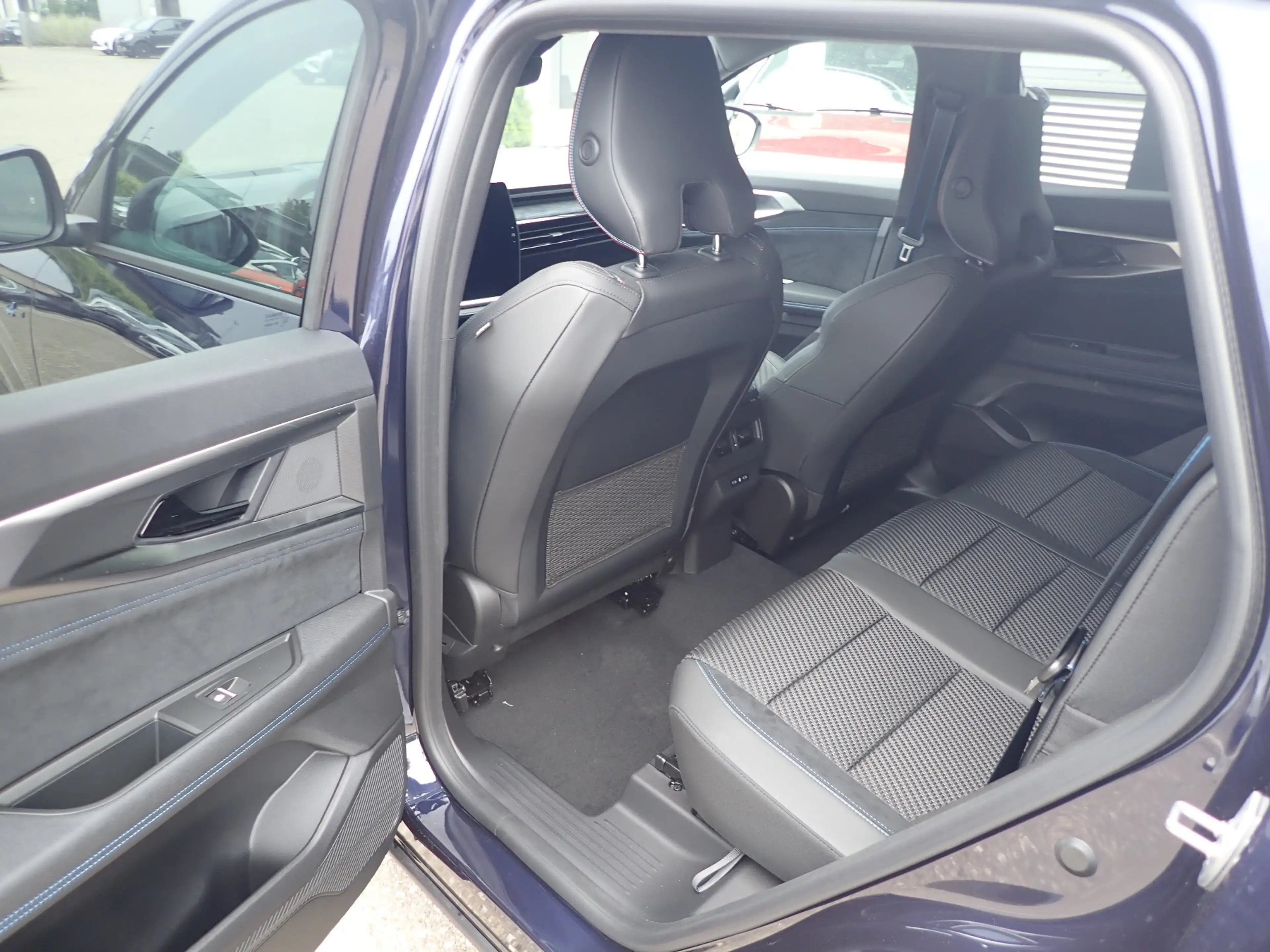 Renault Espace 6 Esprit Alpine Full Hybrid E-Tech 200 5-Sitzer — photo 8