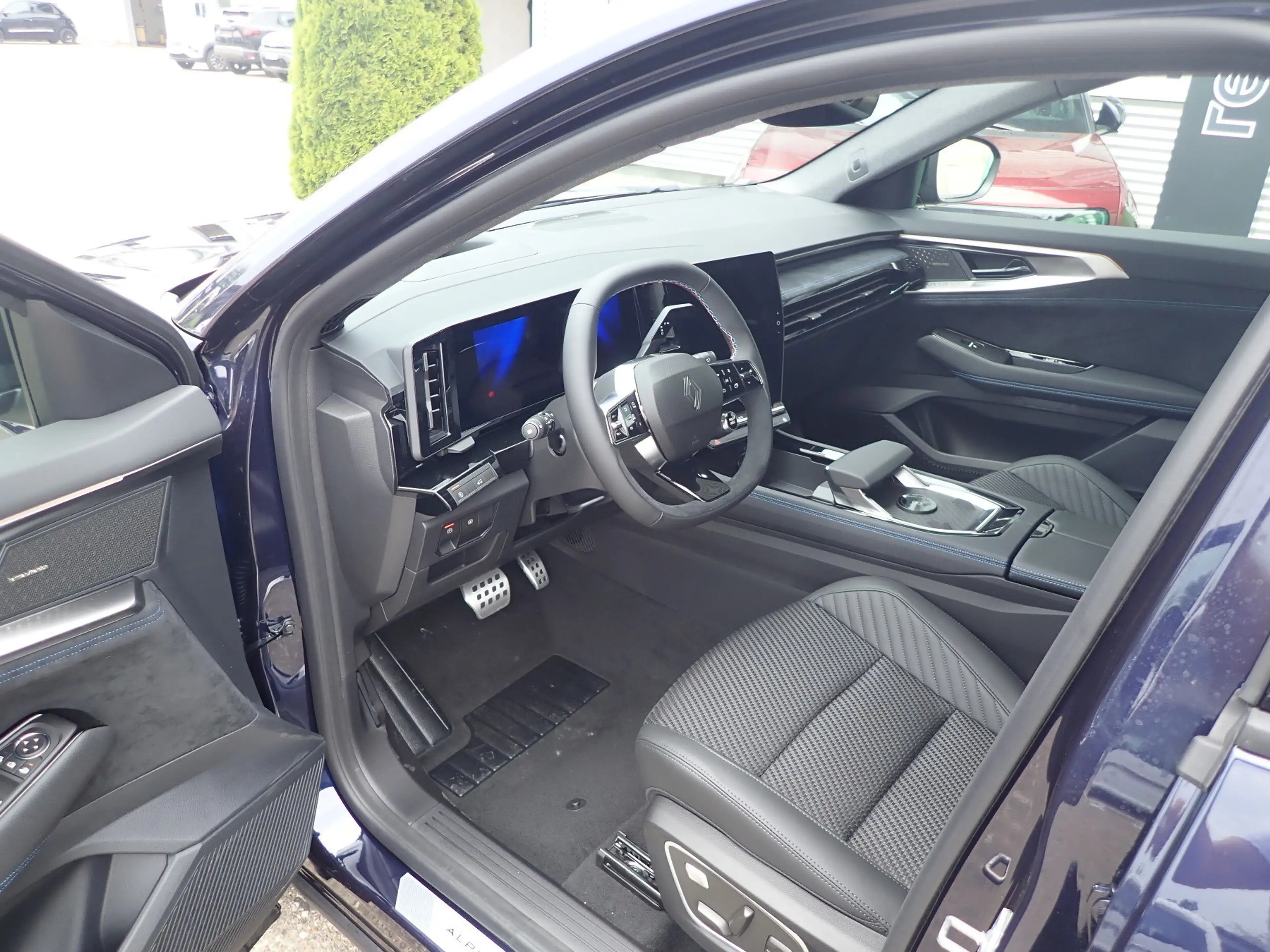 Renault Espace 6 Esprit Alpine Full Hybrid E-Tech 200 5-Sitzer — photo 9