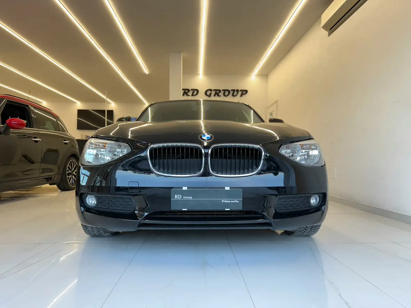 BMW 116 d 5p Sport okneopatentati Nero - 2
