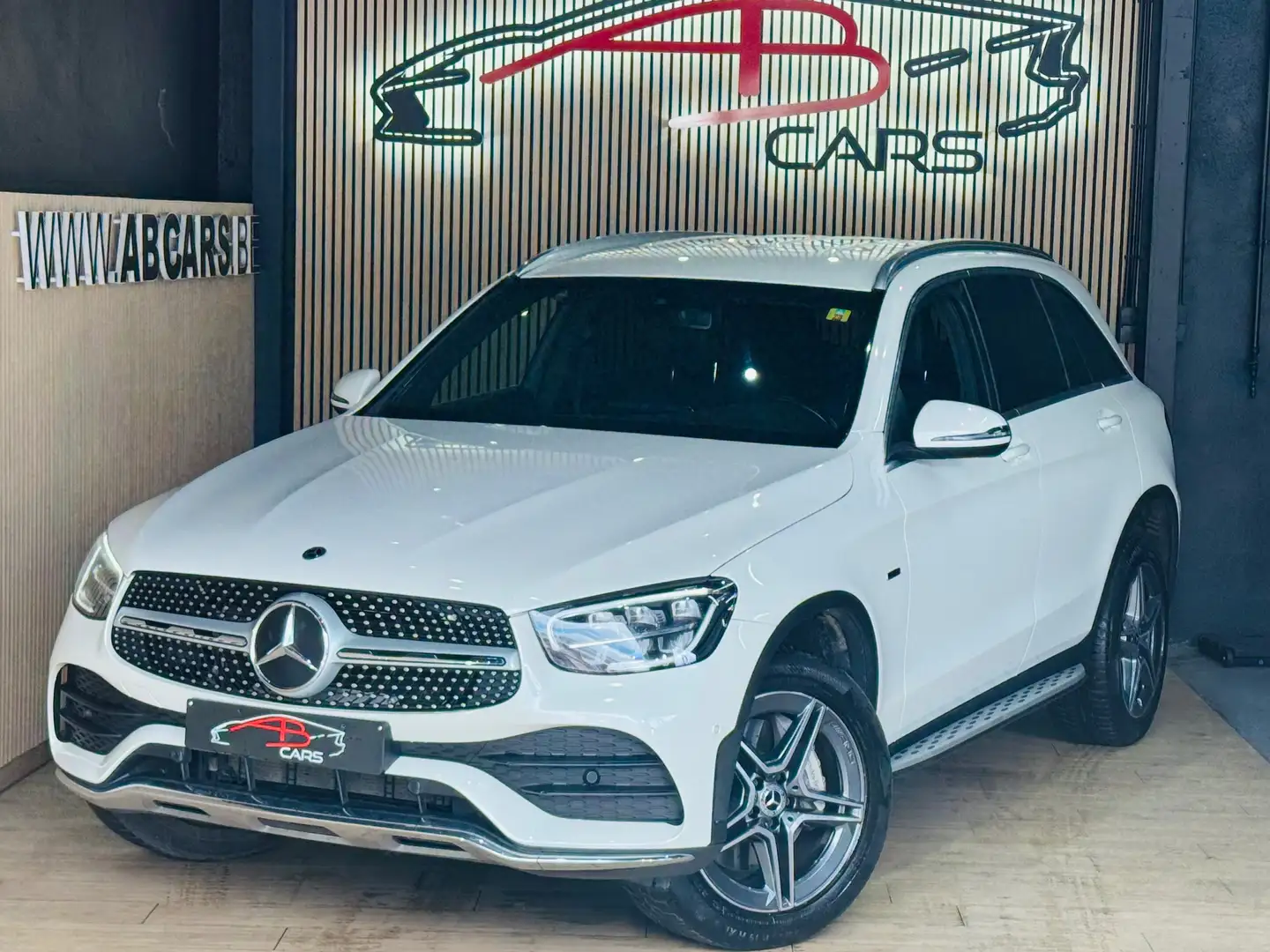 Mercedes-Benz GLC 300 de 4-Matic PHEV * HYBRID * PACK AMG * Blanc - 2