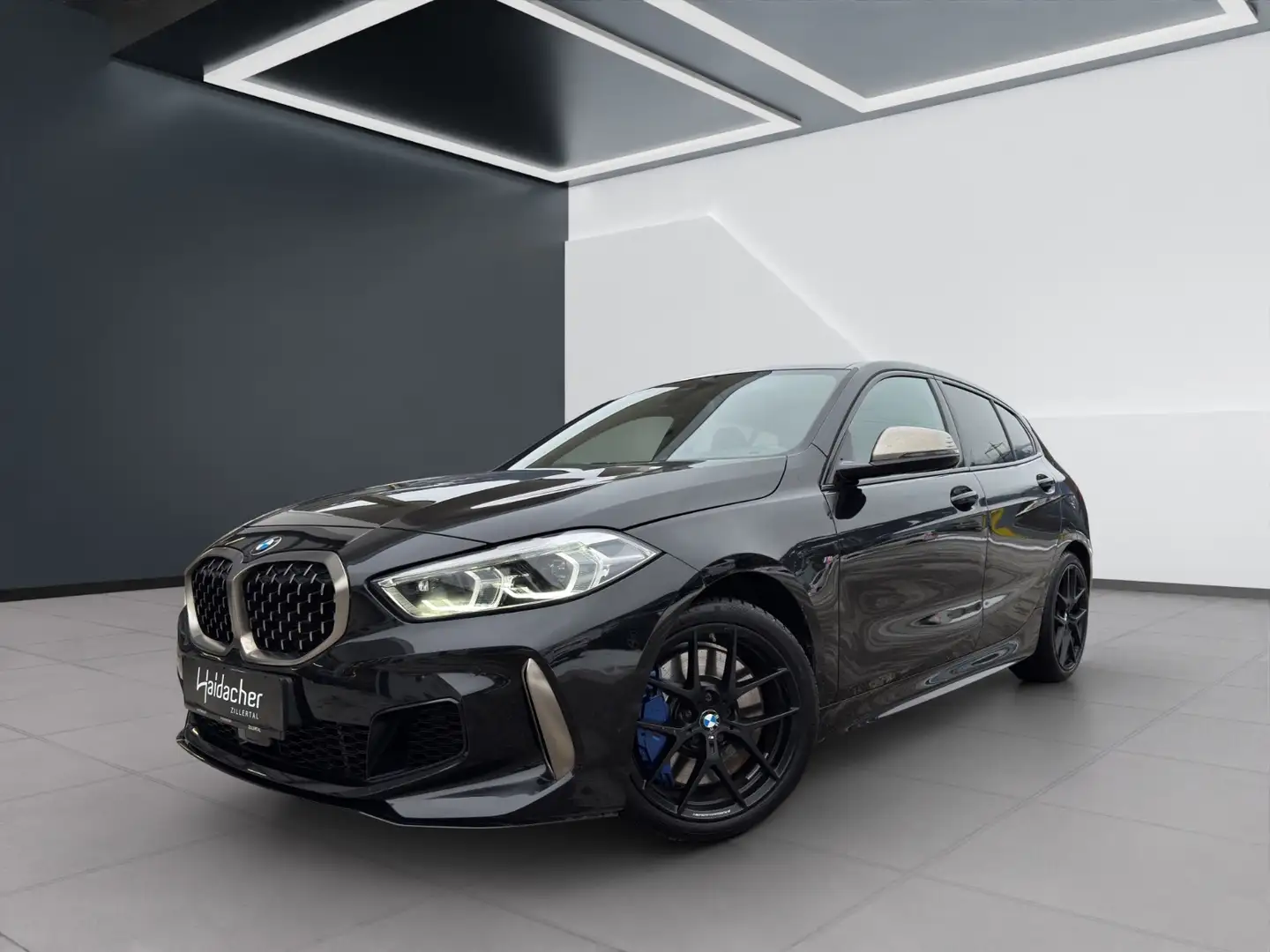 BMW 135 Mi AUT Schwarz - 2