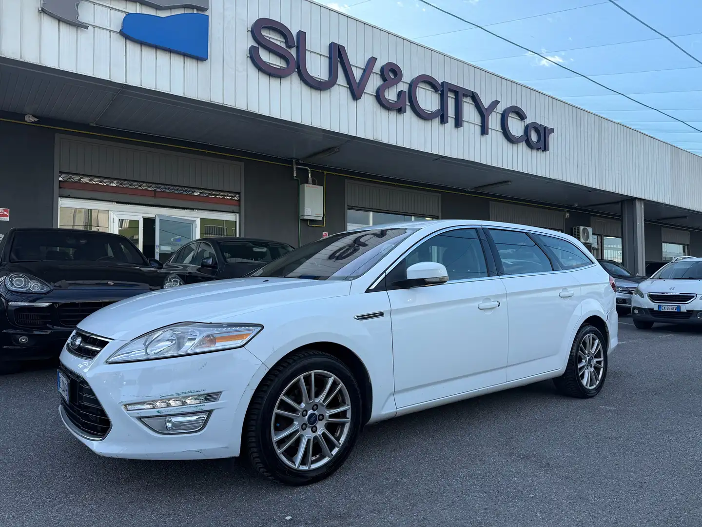 Ford Mondeo Mondeo SW 2.0 tdci Titanium Weiß - 1