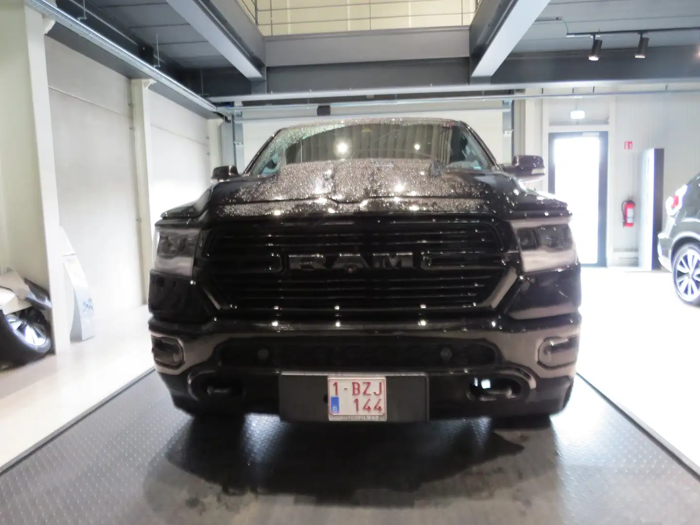 RAM 1500 RAM 1500 Crew Cab Longbed Laramie Schwarz - 2