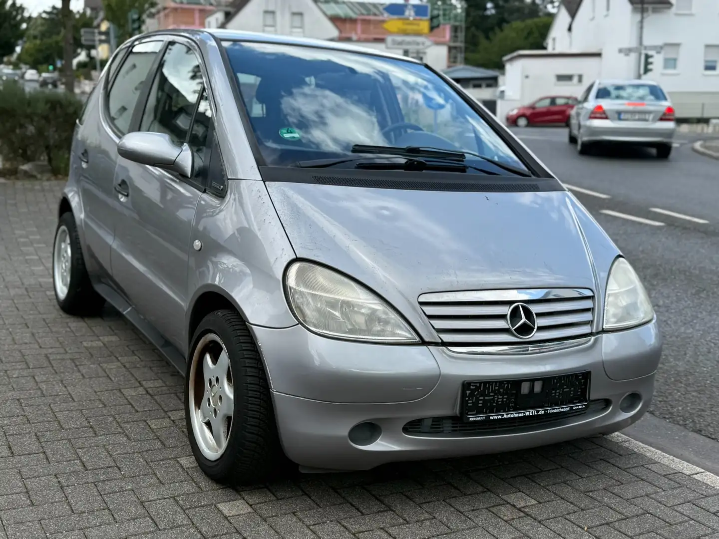 Mercedes-Benz A 140 Elegance/ Silber - 1