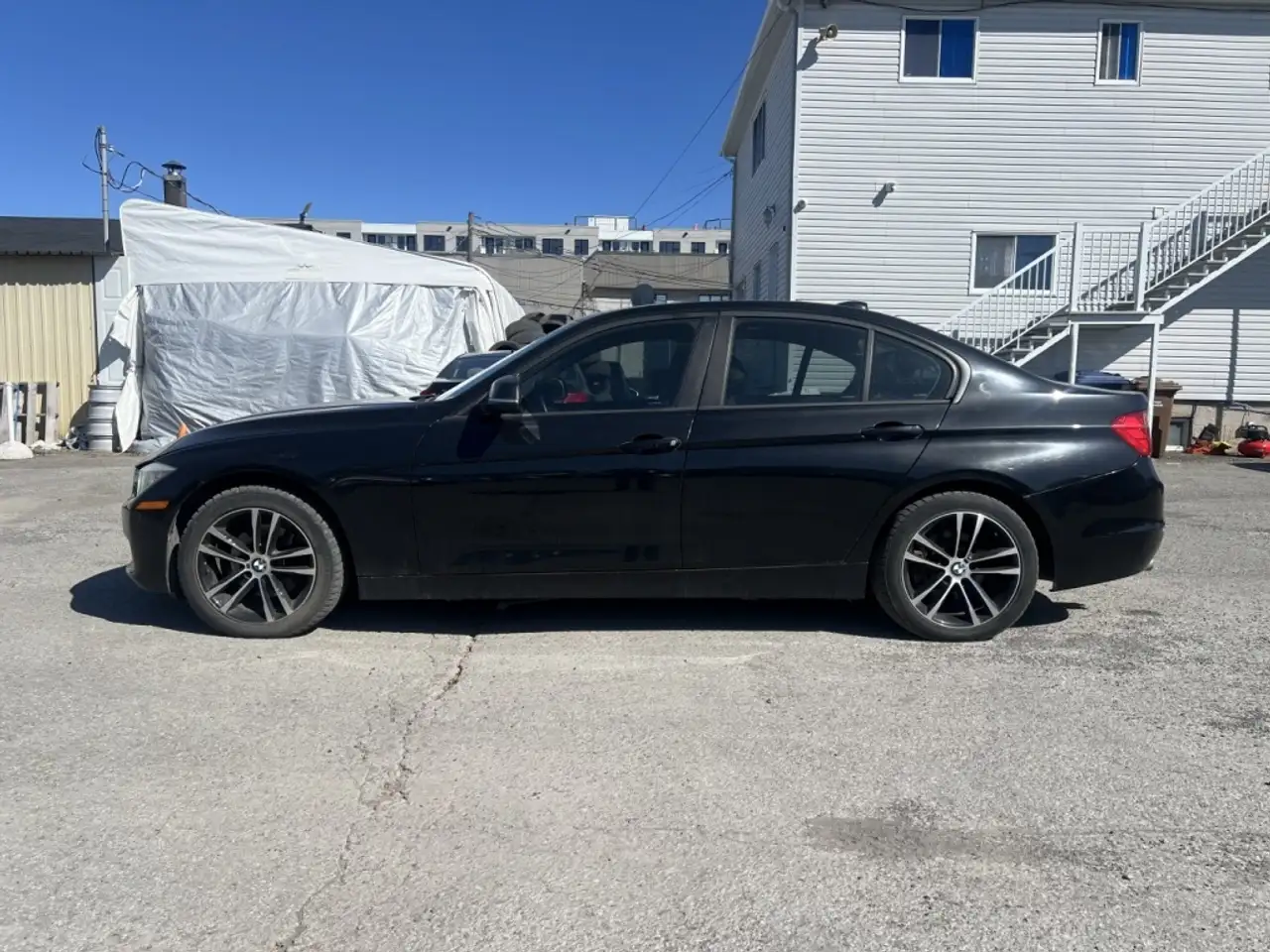BMW 3 Series снимка BMW 3 Series