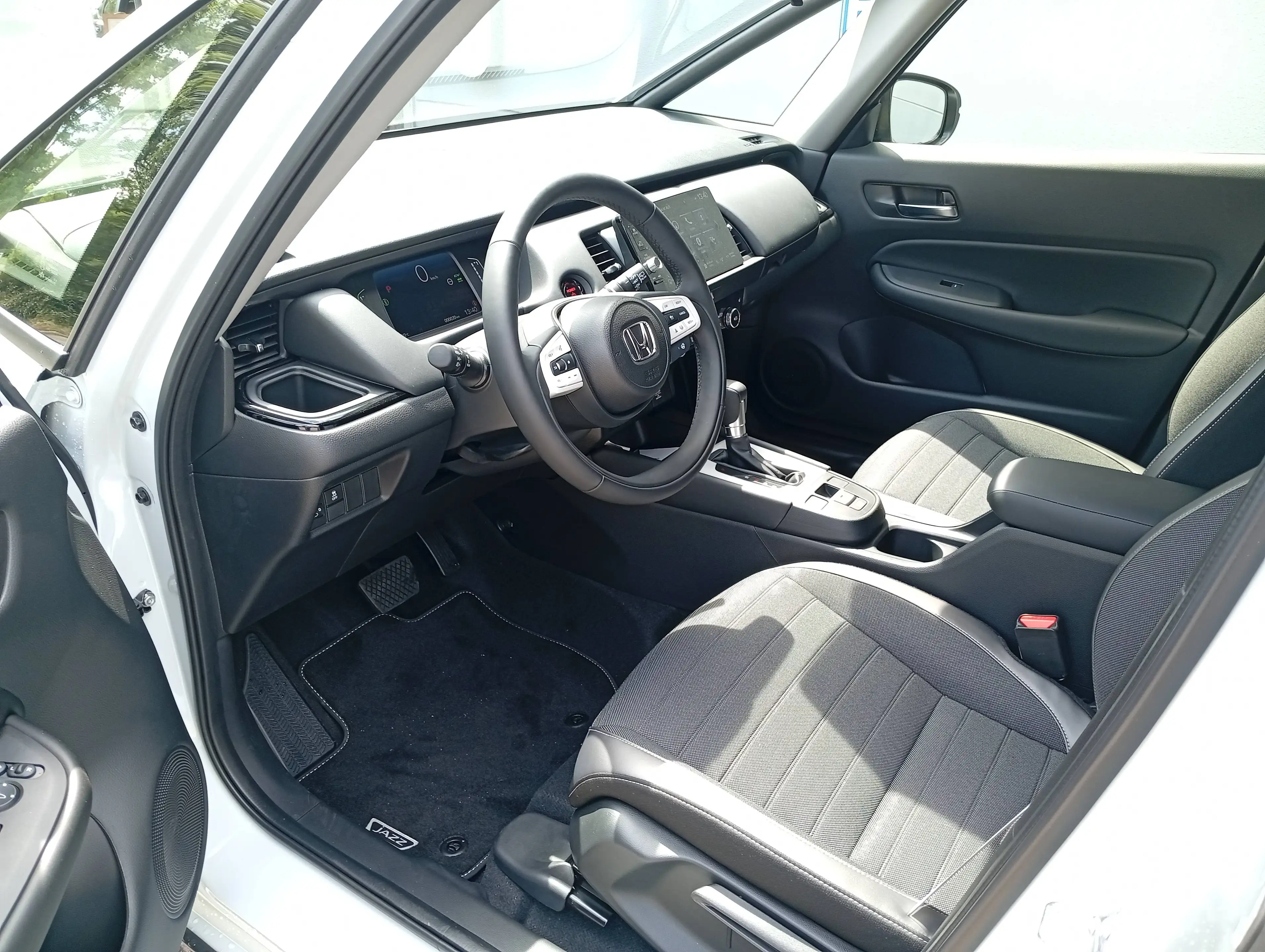 Honda Jazz Jazz Hybrid e:HEV 1.5 i-MMD Hybrid Crosstar Advance — photo 10