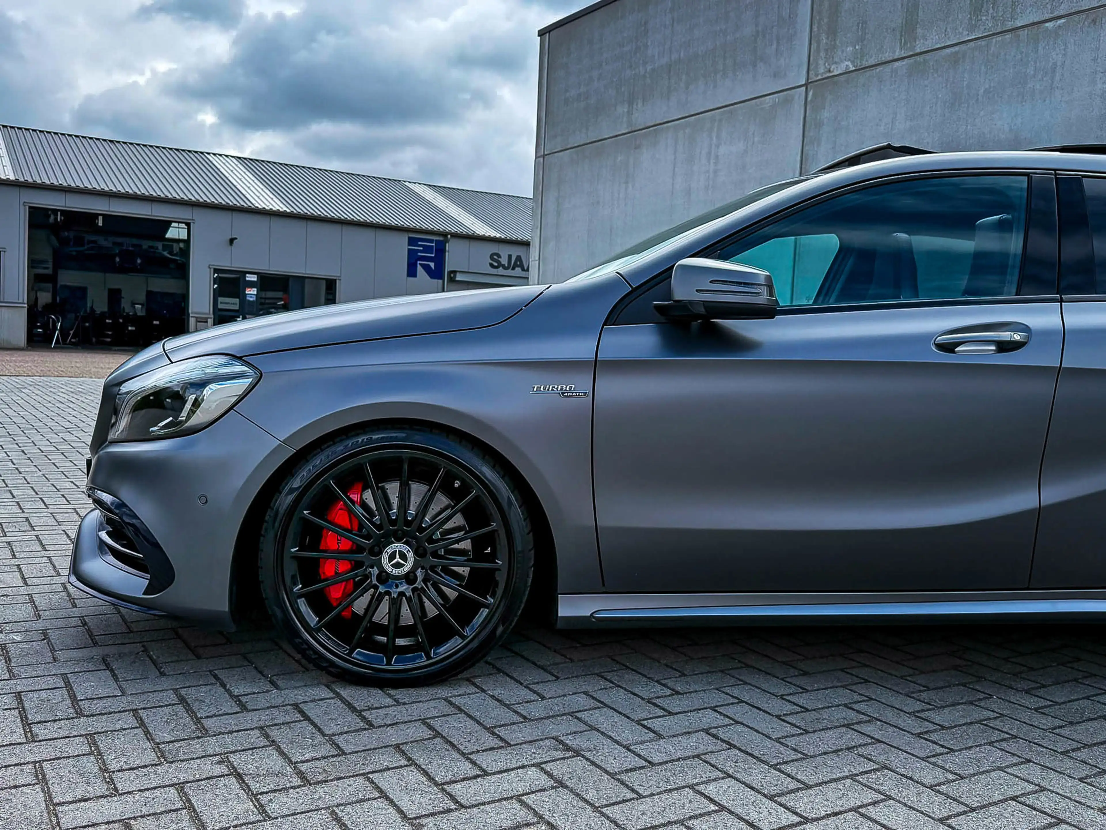 Mercedes-Benz A 45 AMG 4-Matic 381pk! 2é Eig|Designo Magno Grey|Performan — photo 9