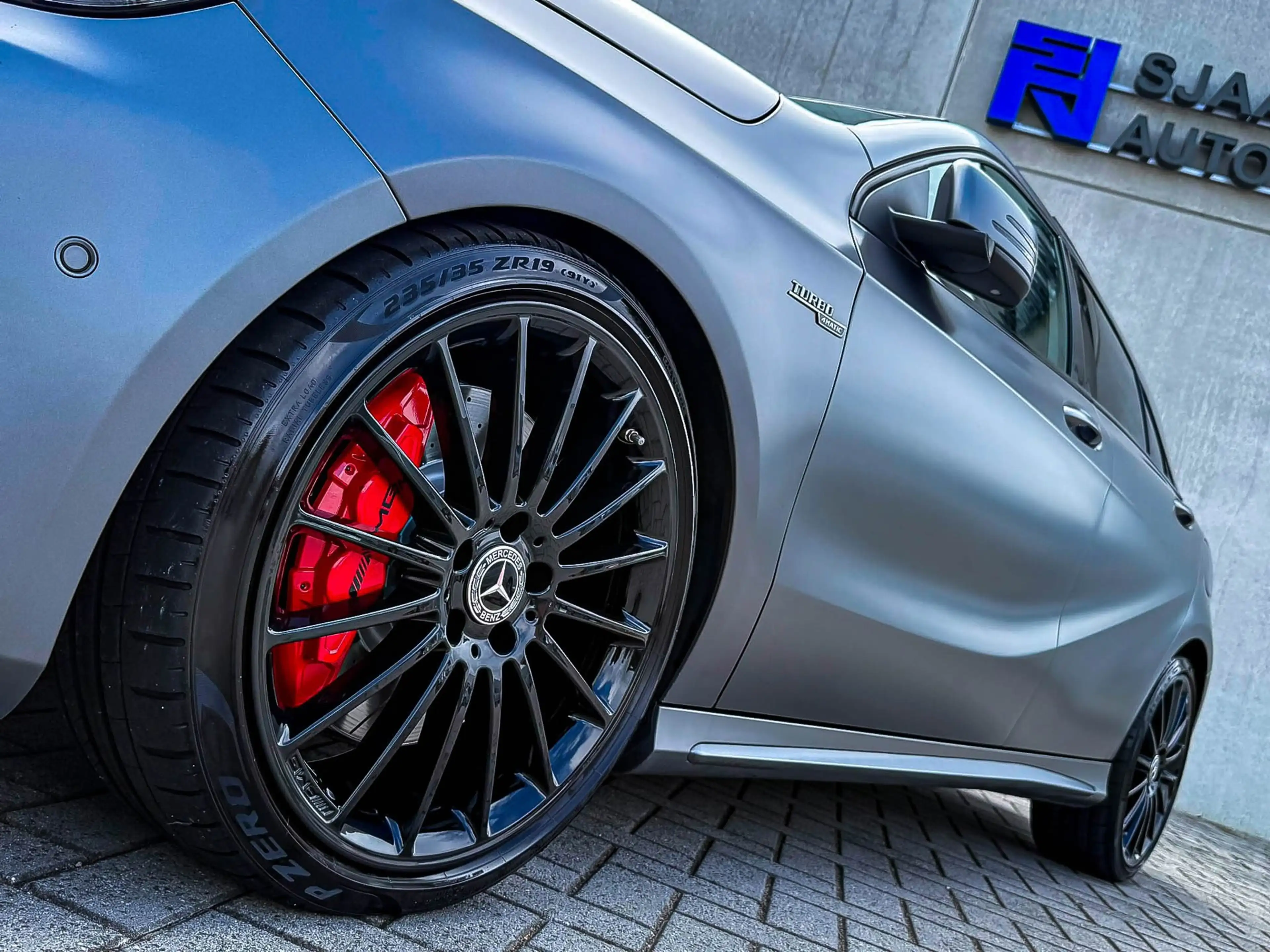 Mercedes-Benz A 45 AMG 4-Matic 381pk! 2é Eig|Designo Magno Grey|Performan — photo 13