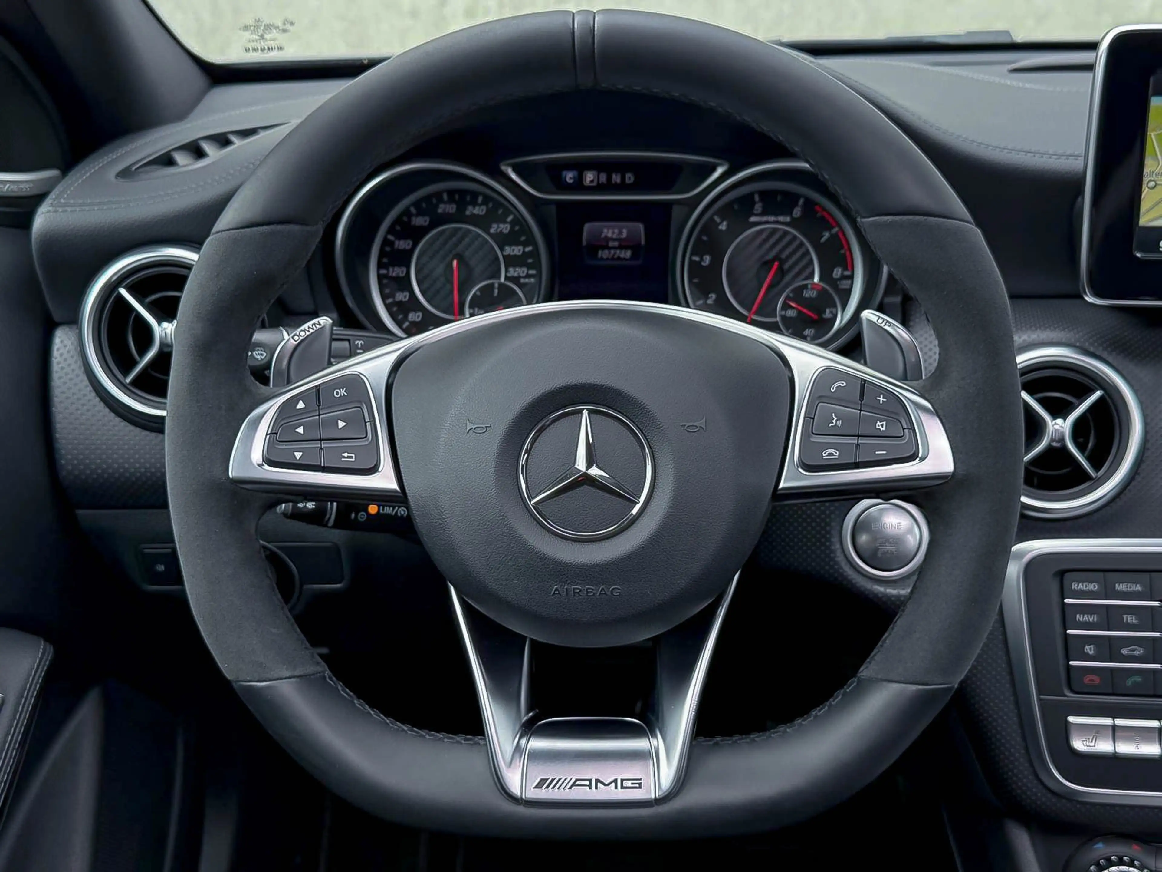 Mercedes-Benz A 45 AMG 4-Matic 381pk! 2é Eig|Designo Magno Grey|Performan — photo 2