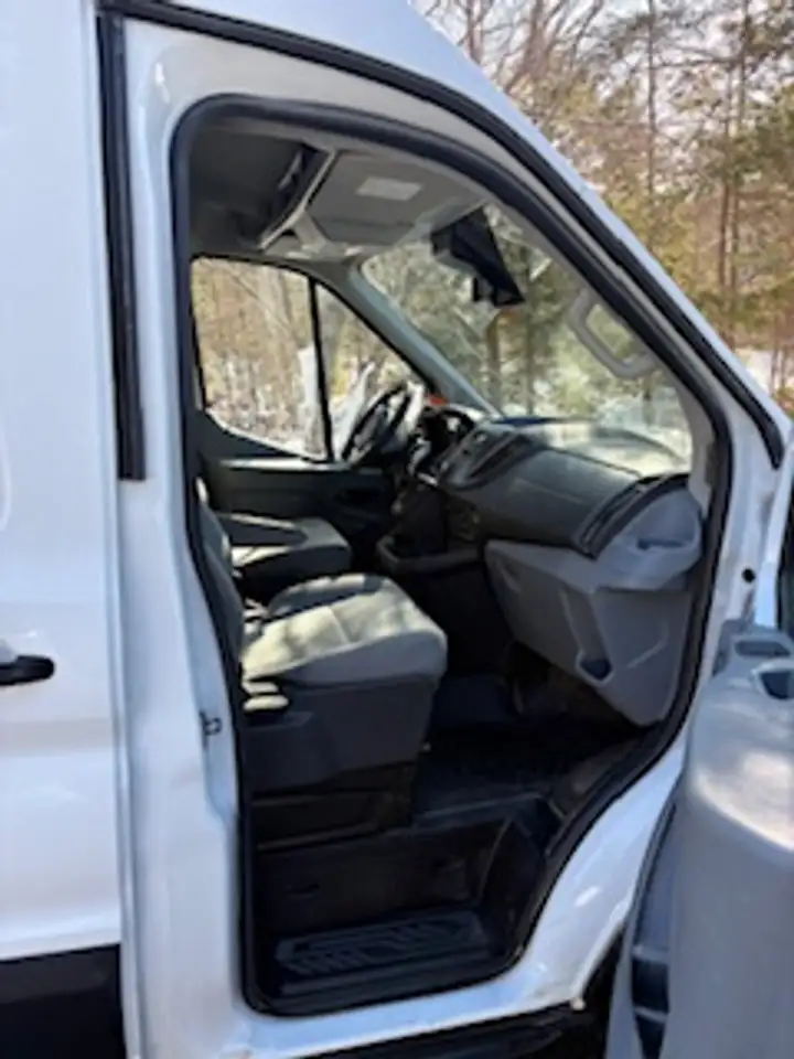 Ford Transit photo Ford Transit