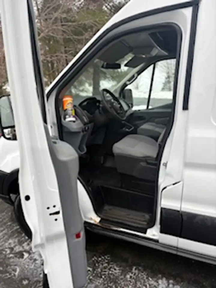 Ford Transit photo Ford Transit