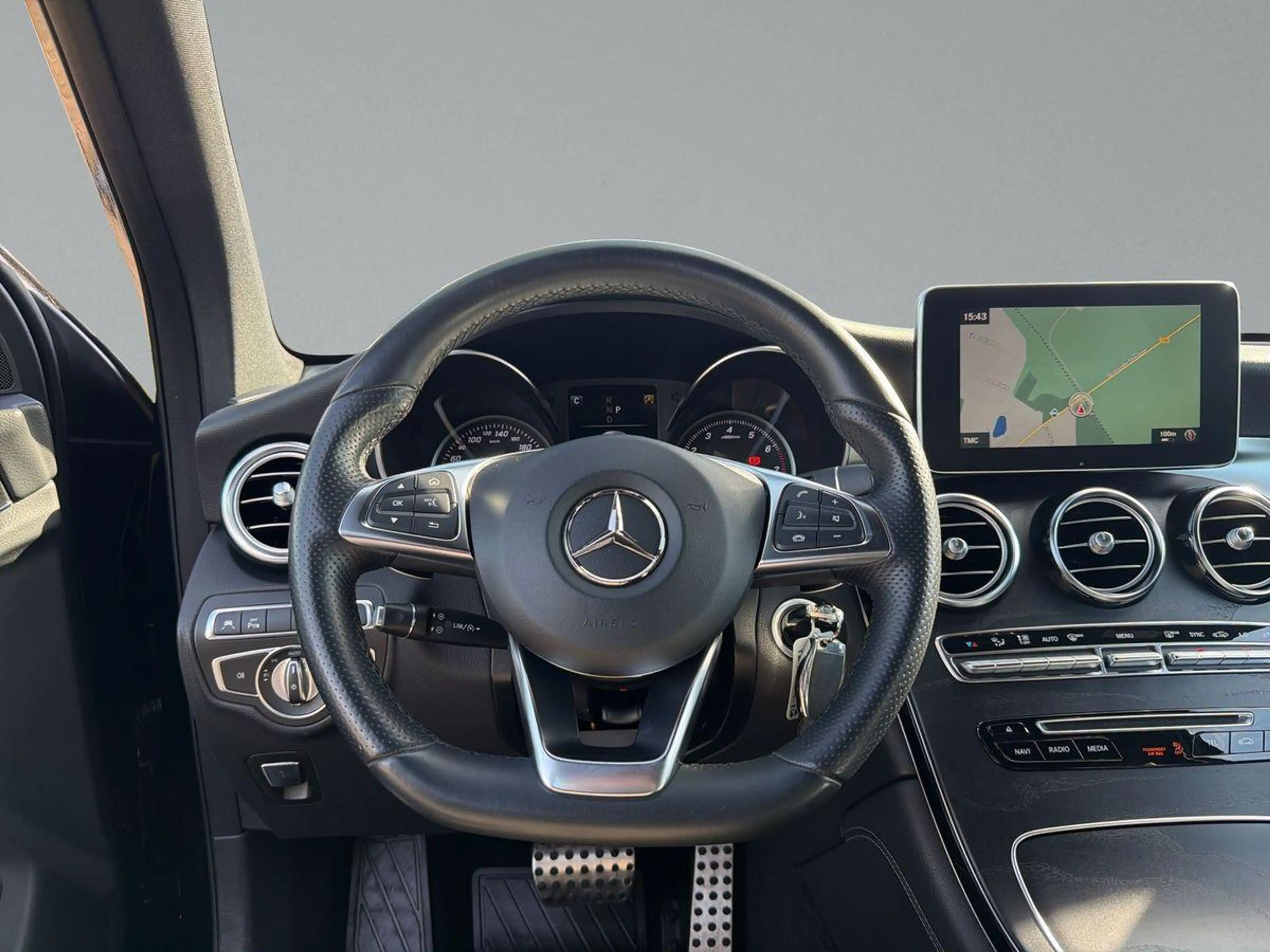 Mercedes-Benz GLC 250 4Matic AMG-Line — photo 7