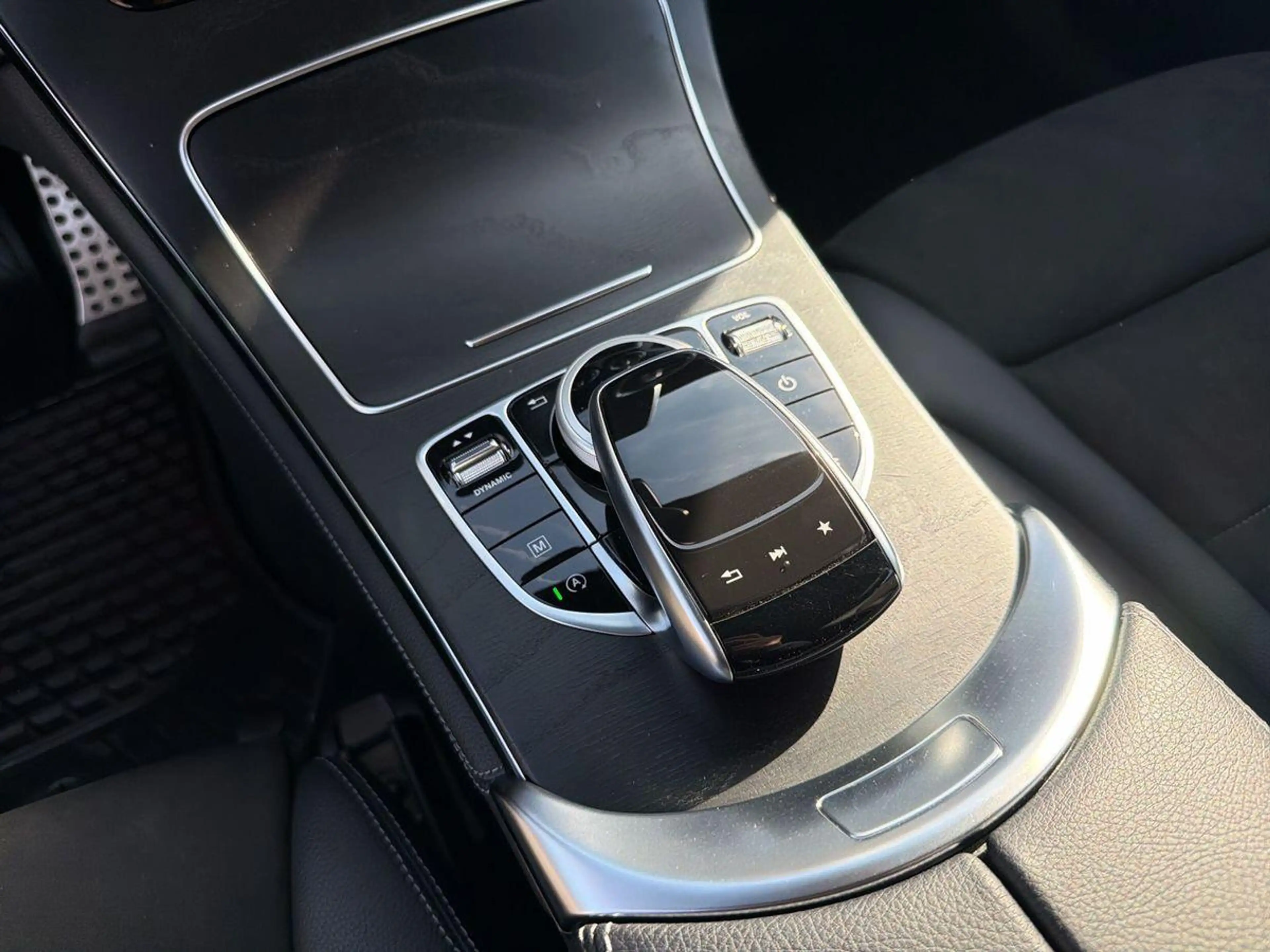 Mercedes-Benz GLC 250 4Matic AMG-Line — photo 10