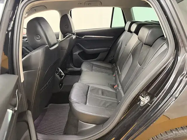 Skoda Octavia view 10