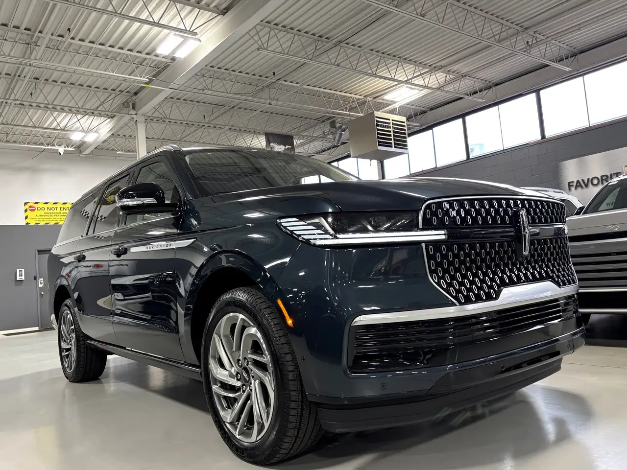 Lincoln Navigator снимка Lincoln Navigator