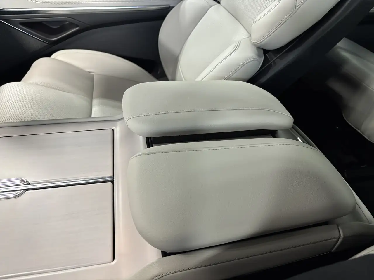 Lincoln Navigator снимка Lincoln Navigator