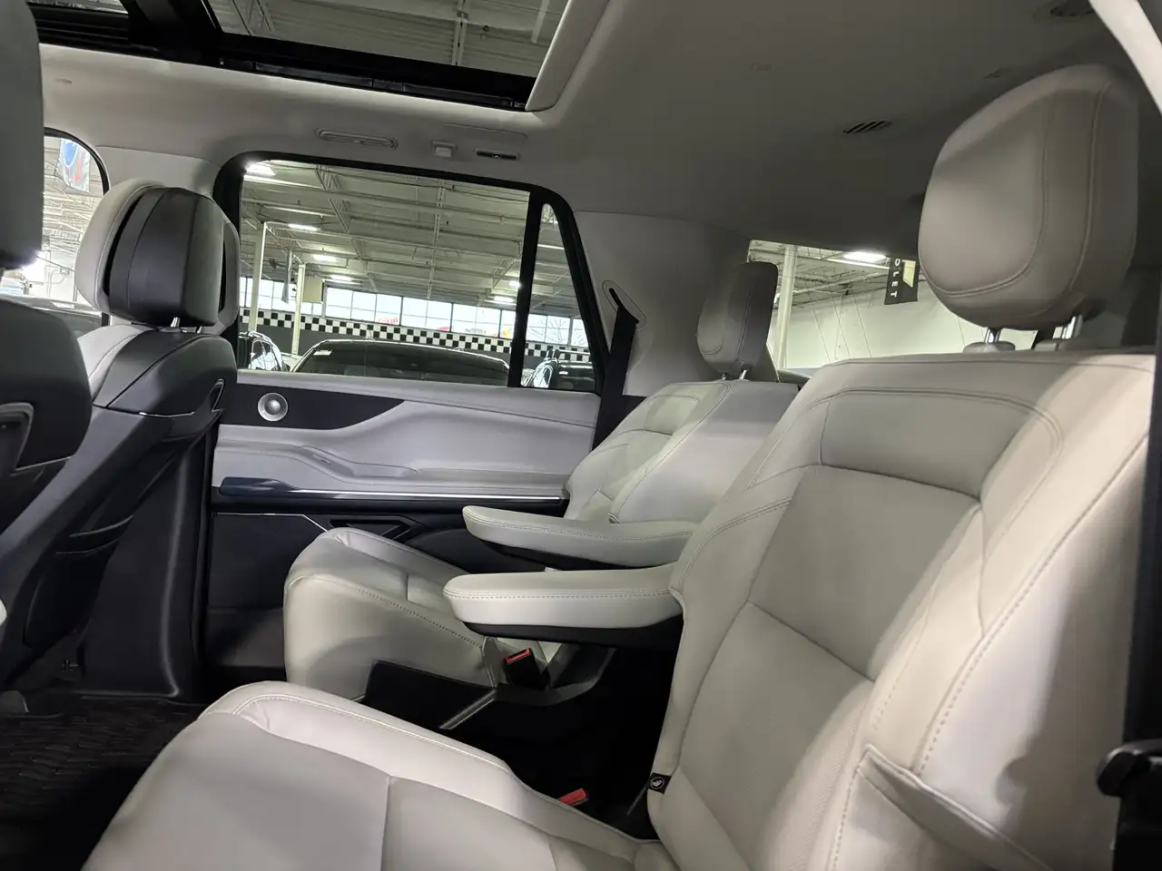 Lincoln Navigator снимка Lincoln Navigator