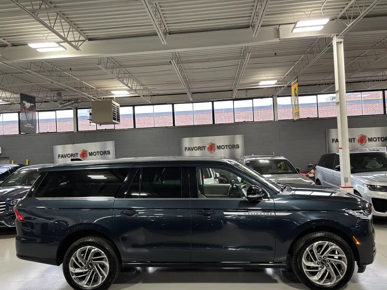 Lincoln Navigator снимка Lincoln Navigator