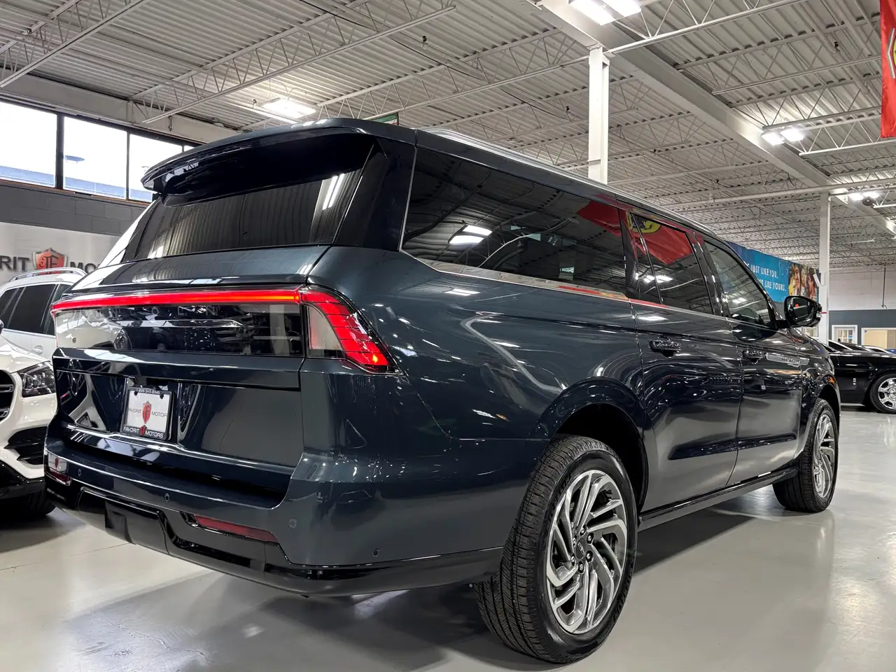 Lincoln Navigator снимка Lincoln Navigator
