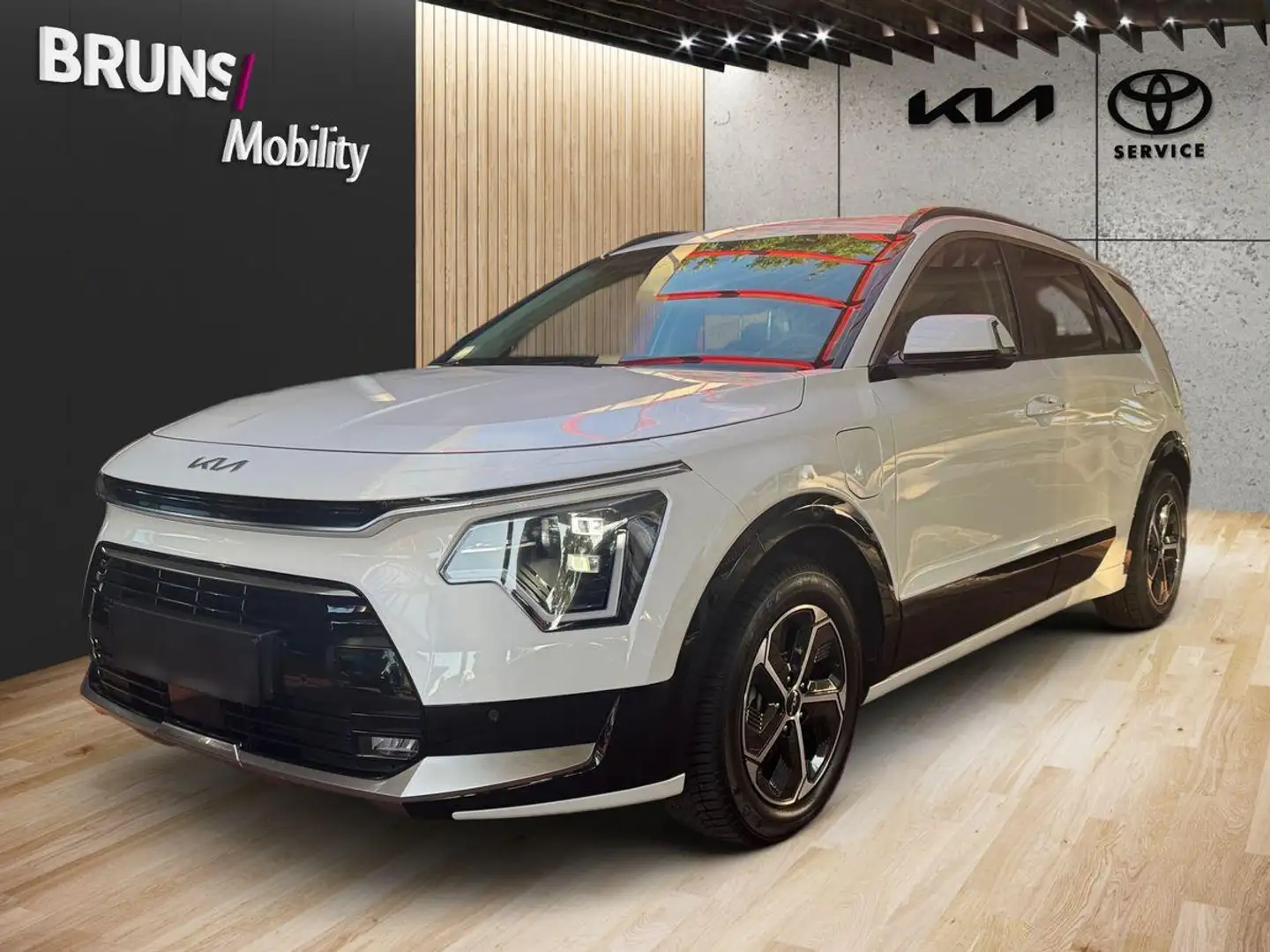 Kia Niro 1.6 PHEV DCT Vision Komfort Style AHK Wit - 2
