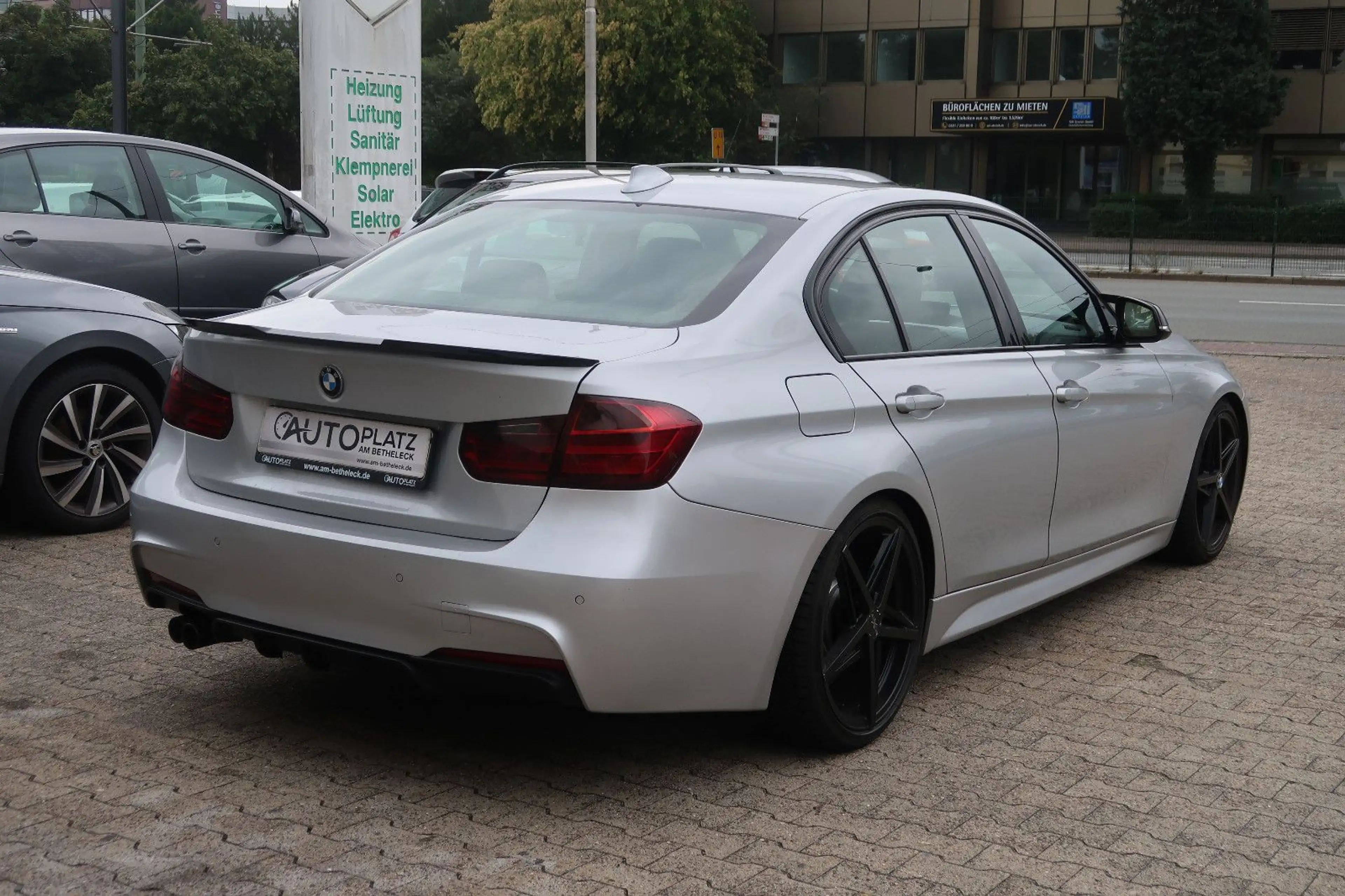 BMW 328 i xDrive Sport Line *M-SPORTPAKET *LEDER *AUT — photo 7