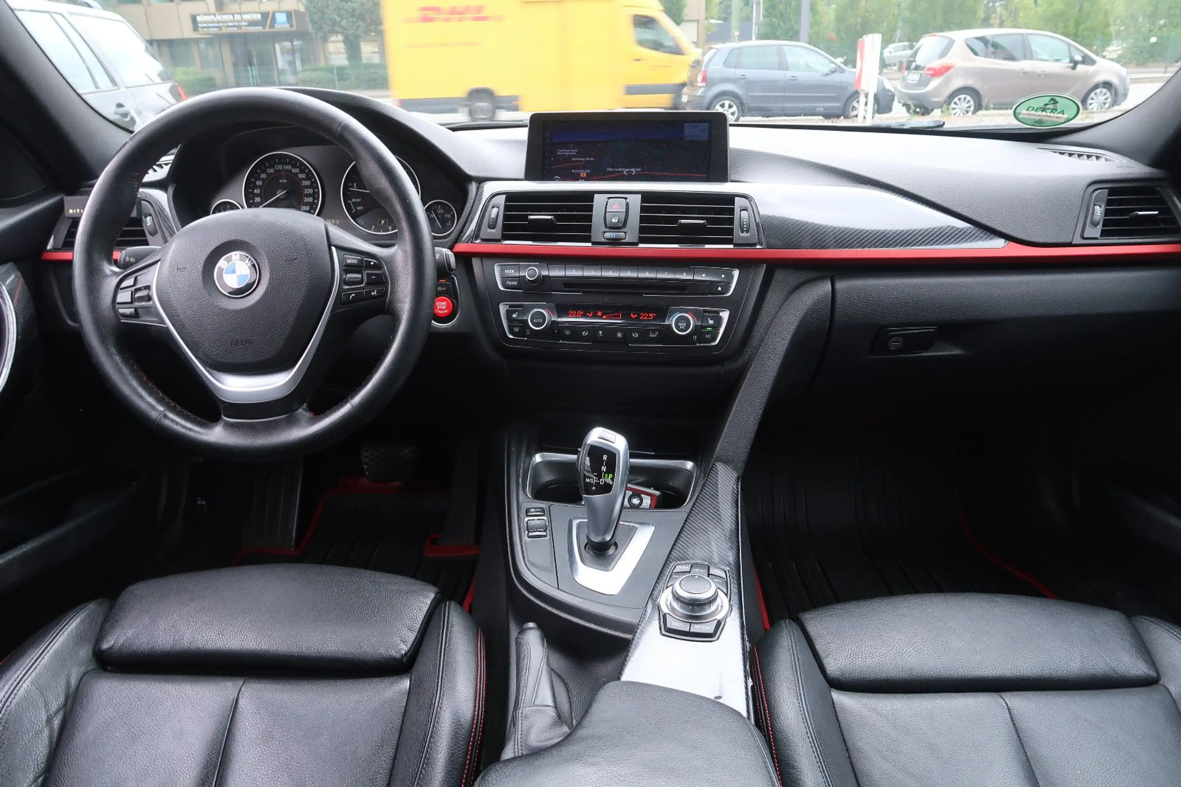 BMW 328 i xDrive Sport Line *M-SPORTPAKET *LEDER *AUT — photo 10