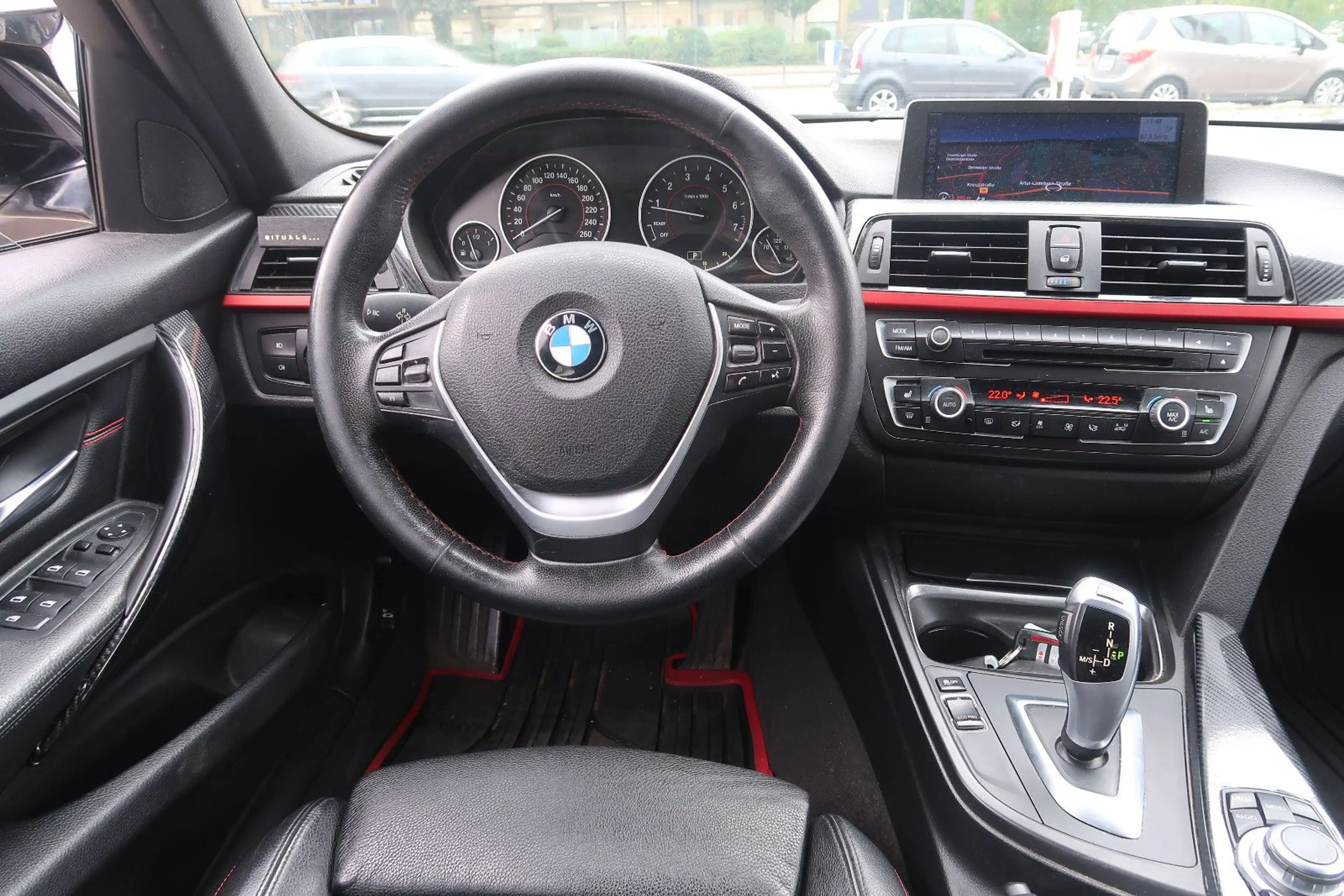 BMW 328 i xDrive Sport Line *M-SPORTPAKET *LEDER *AUT — photo 11