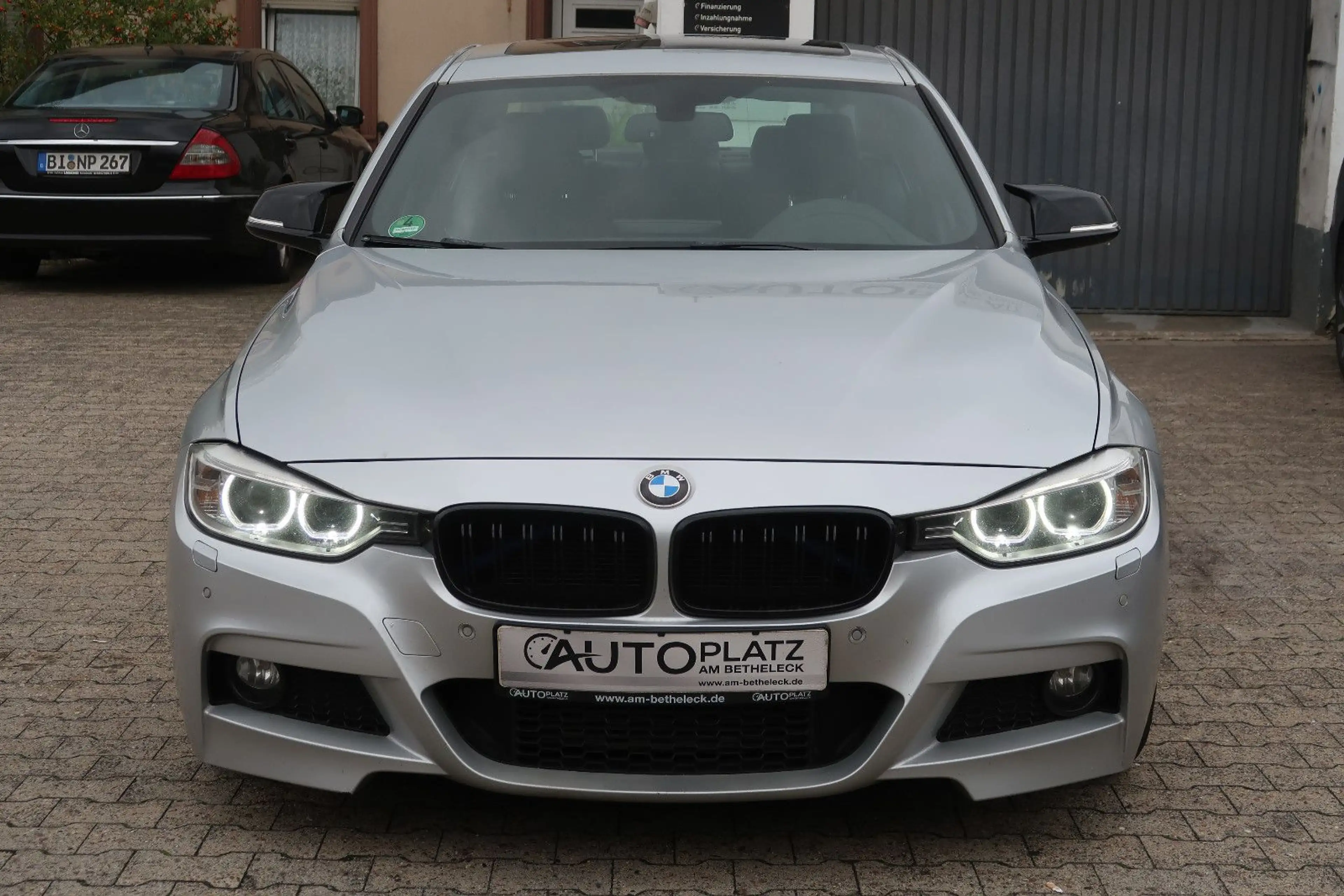 BMW 328 i xDrive Sport Line *M-SPORTPAKET *LEDER *AUT — photo 3