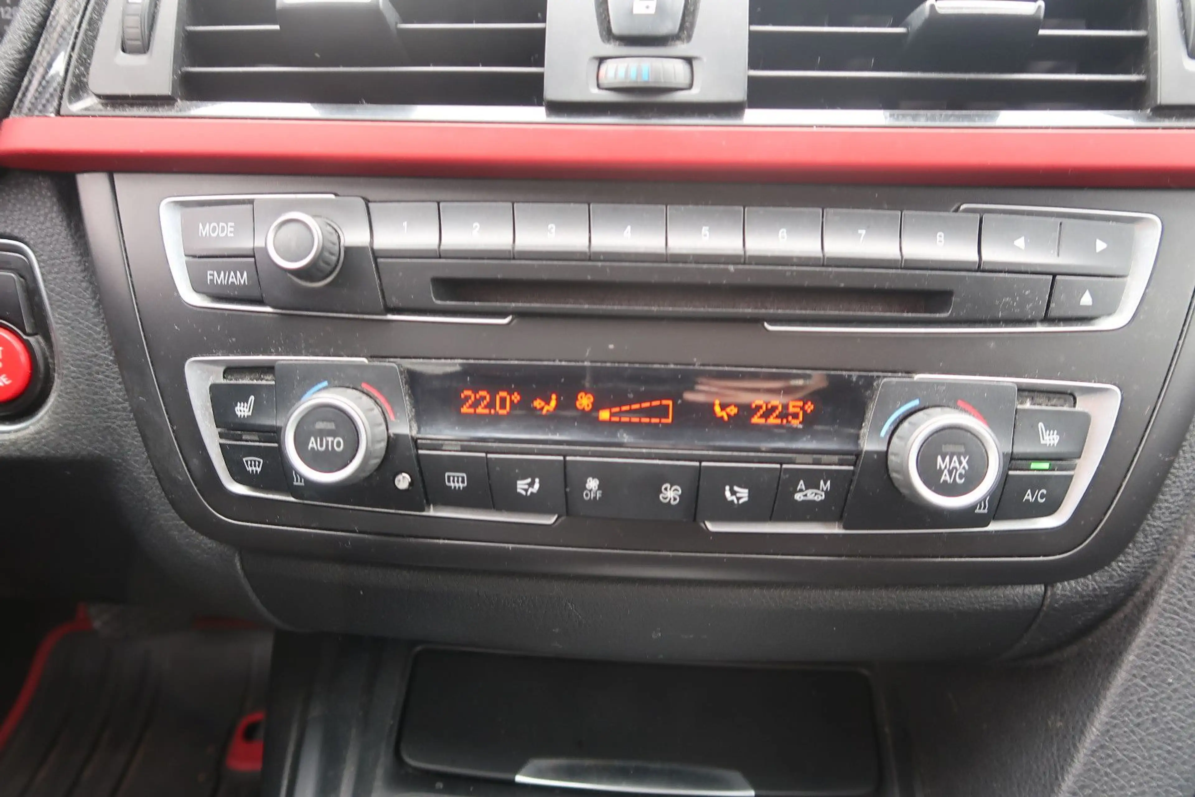 BMW 328 i xDrive Sport Line *M-SPORTPAKET *LEDER *AUT — photo 13