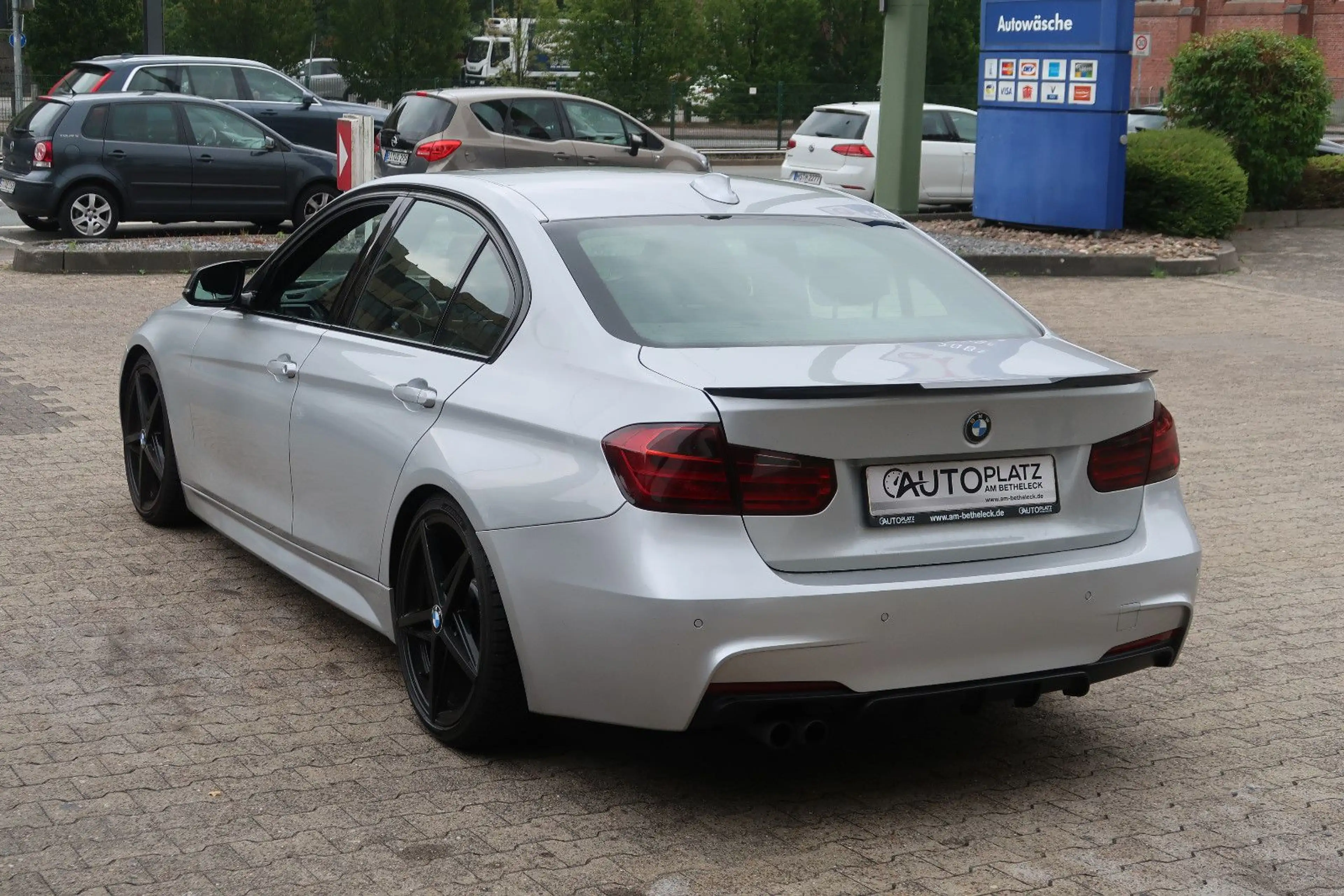 BMW 328 i xDrive Sport Line *M-SPORTPAKET *LEDER *AUT — photo 5