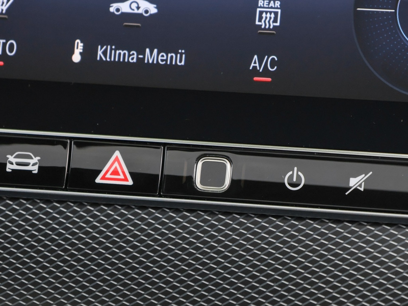 Mercedes-Benz C 220 d AMG-Sport/Pano/DIGITAL/Distr/Night/Memo — photo 11