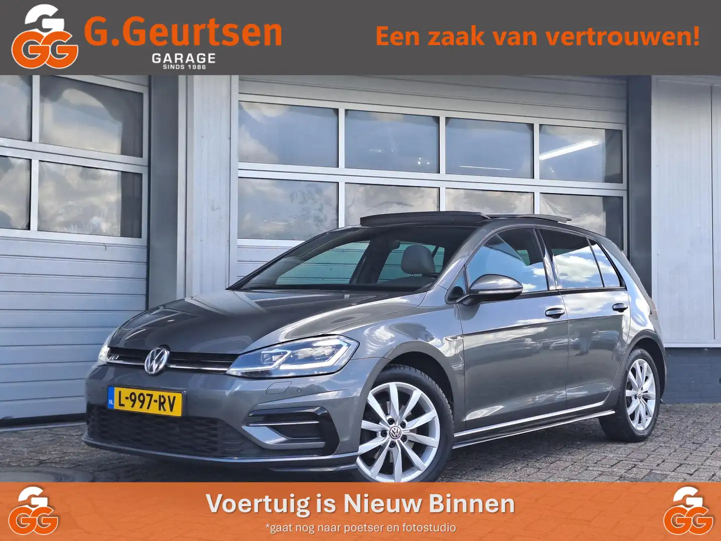 Volkswagen Golf 1.4 TSI Highline R-line, Panoramadak, Trekhaak, LE Grijs - 1