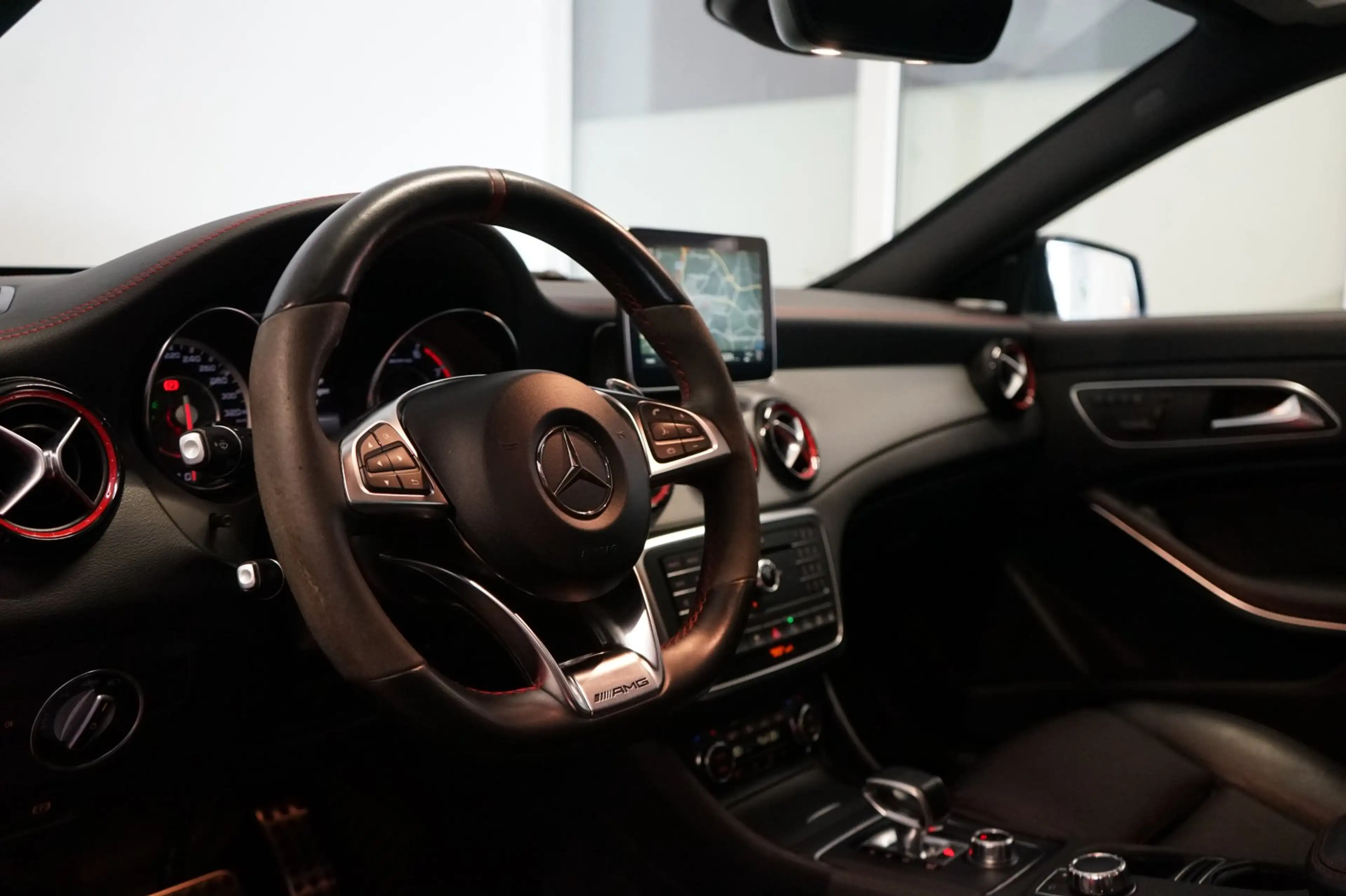 Mercedes-Benz CLA 45 AMG SB 4MATIC BI-XENON|PANO|H&K — photo 8