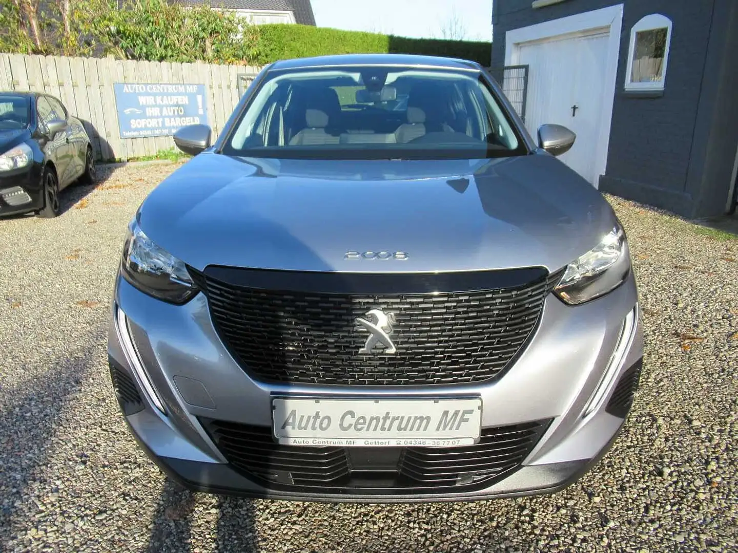 Peugeot 2008 PureTech Active Pack Gris - 2