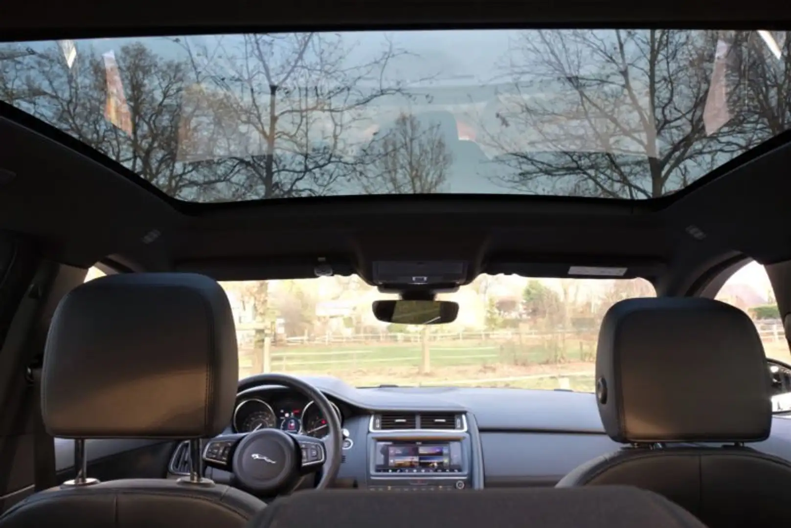 Jaguar E-Pace E-Pace P250 AWD Aut. - 2