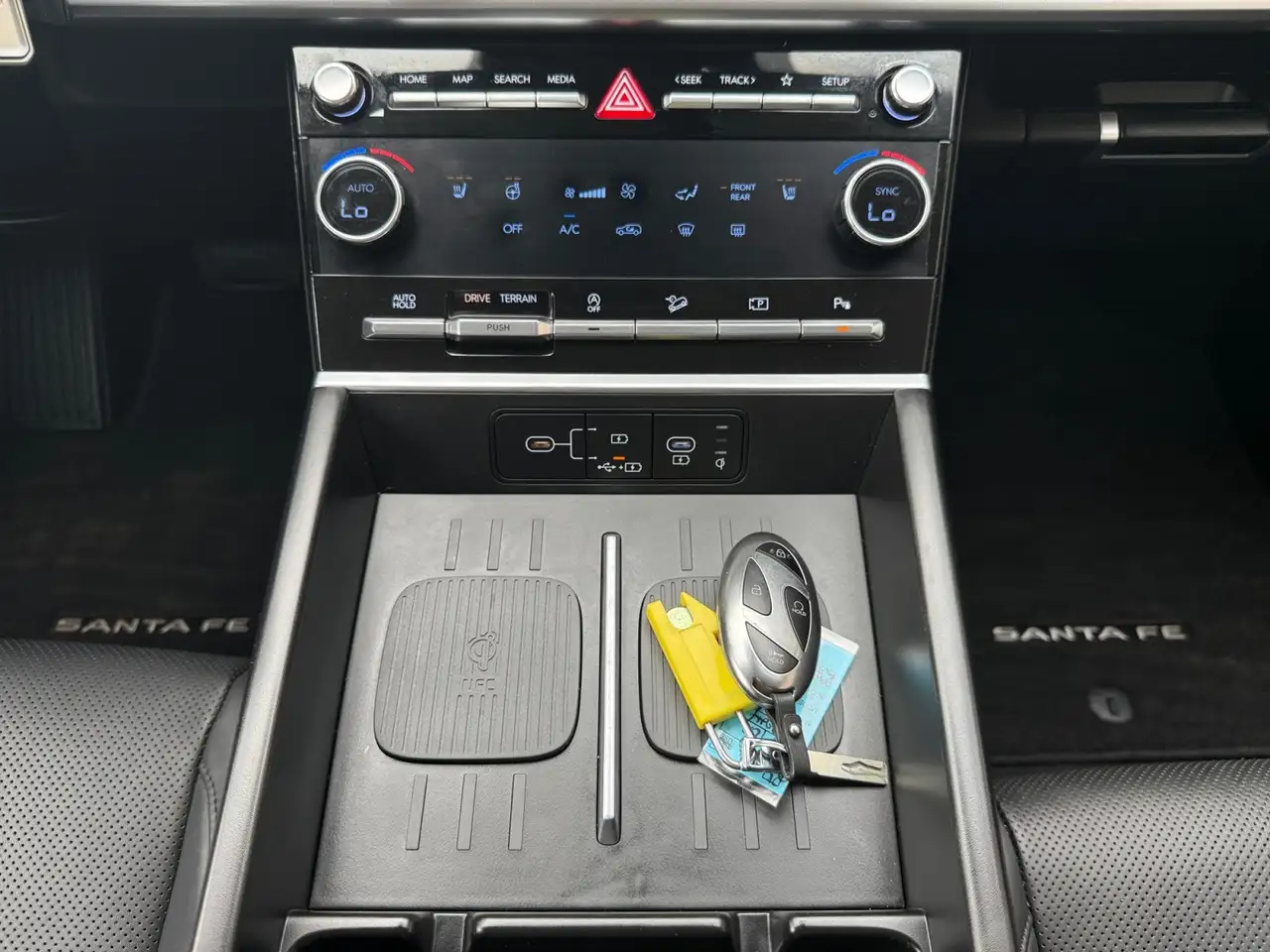 Hyundai SANTA FE снимка Hyundai SANTA FE
