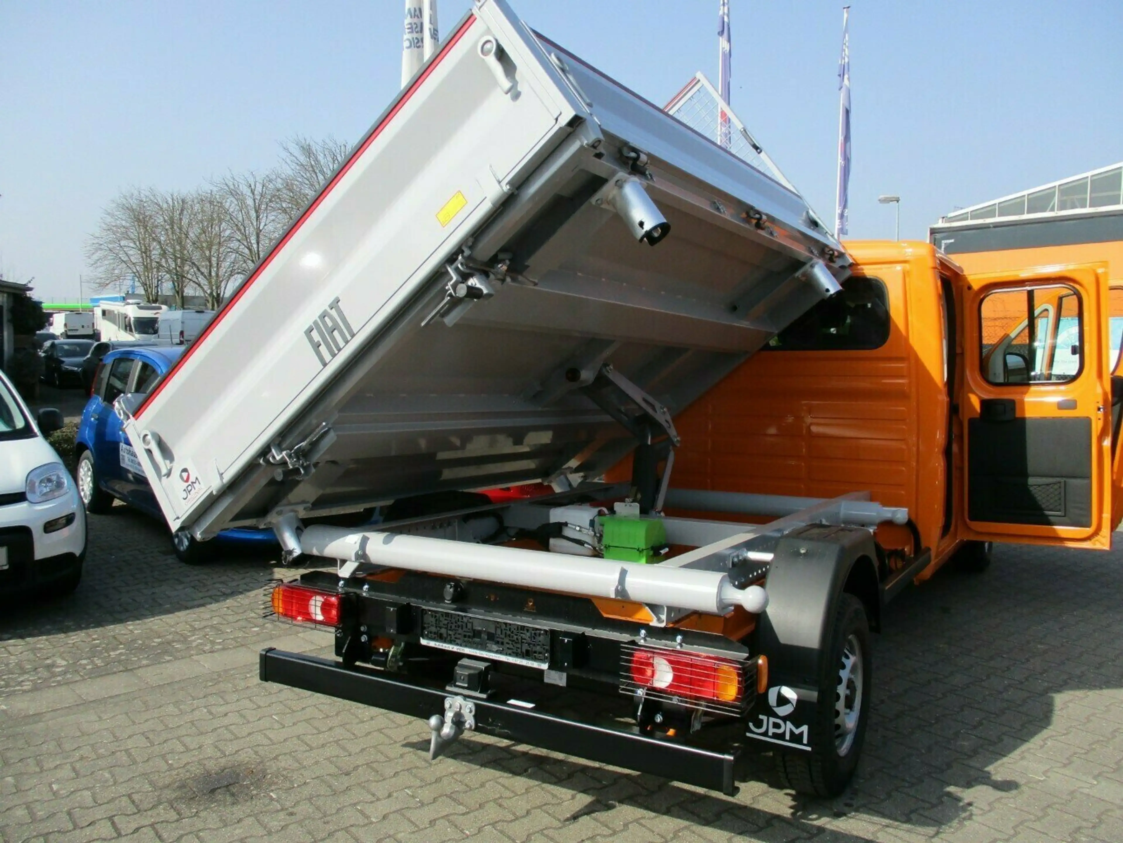 Fiat Ducato 35 L3 DOKA 180 Multijet Maxi 3-Seiten-Kipper — photo 11