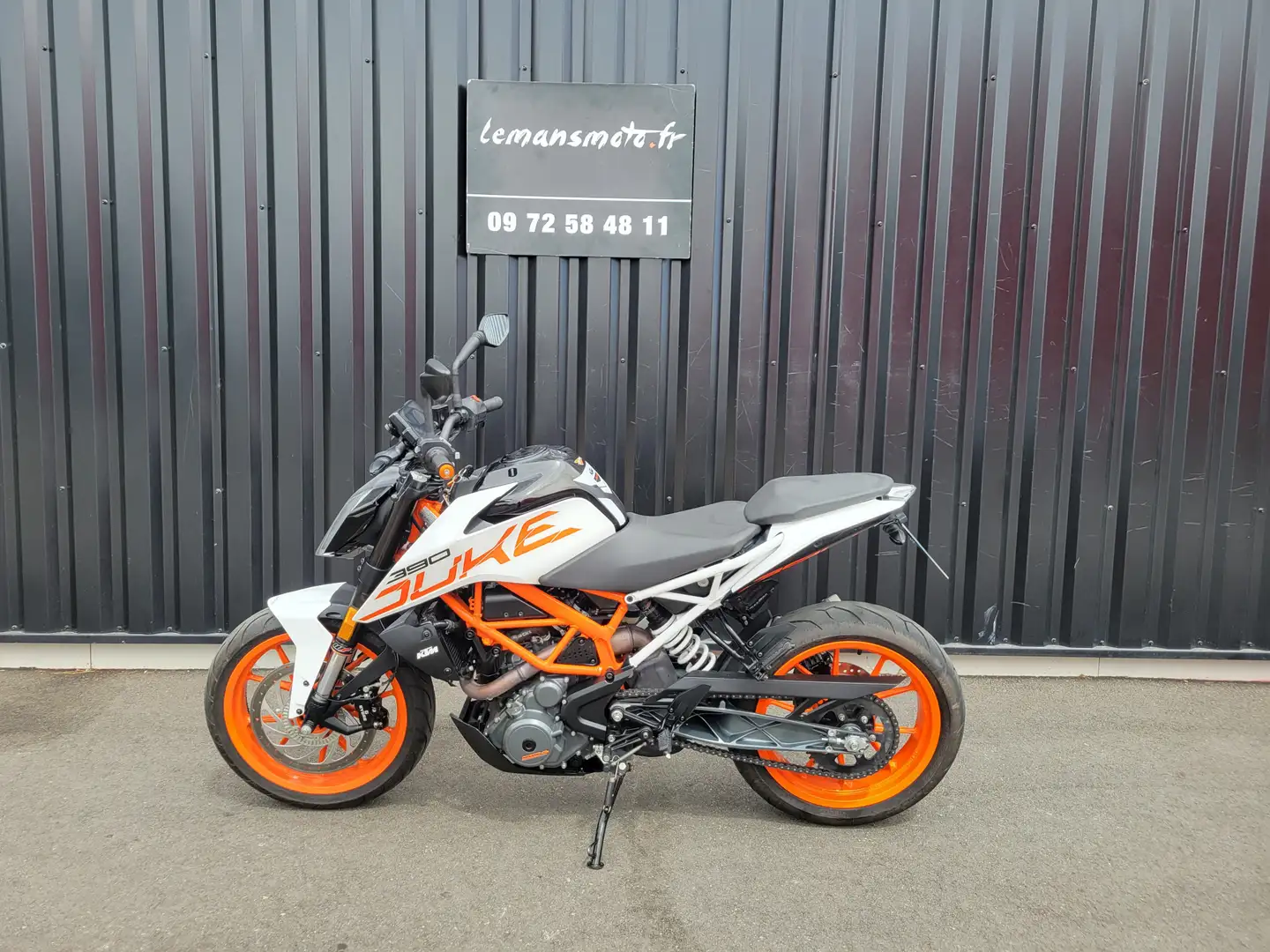 KTM 390 Duke Blanc - 1