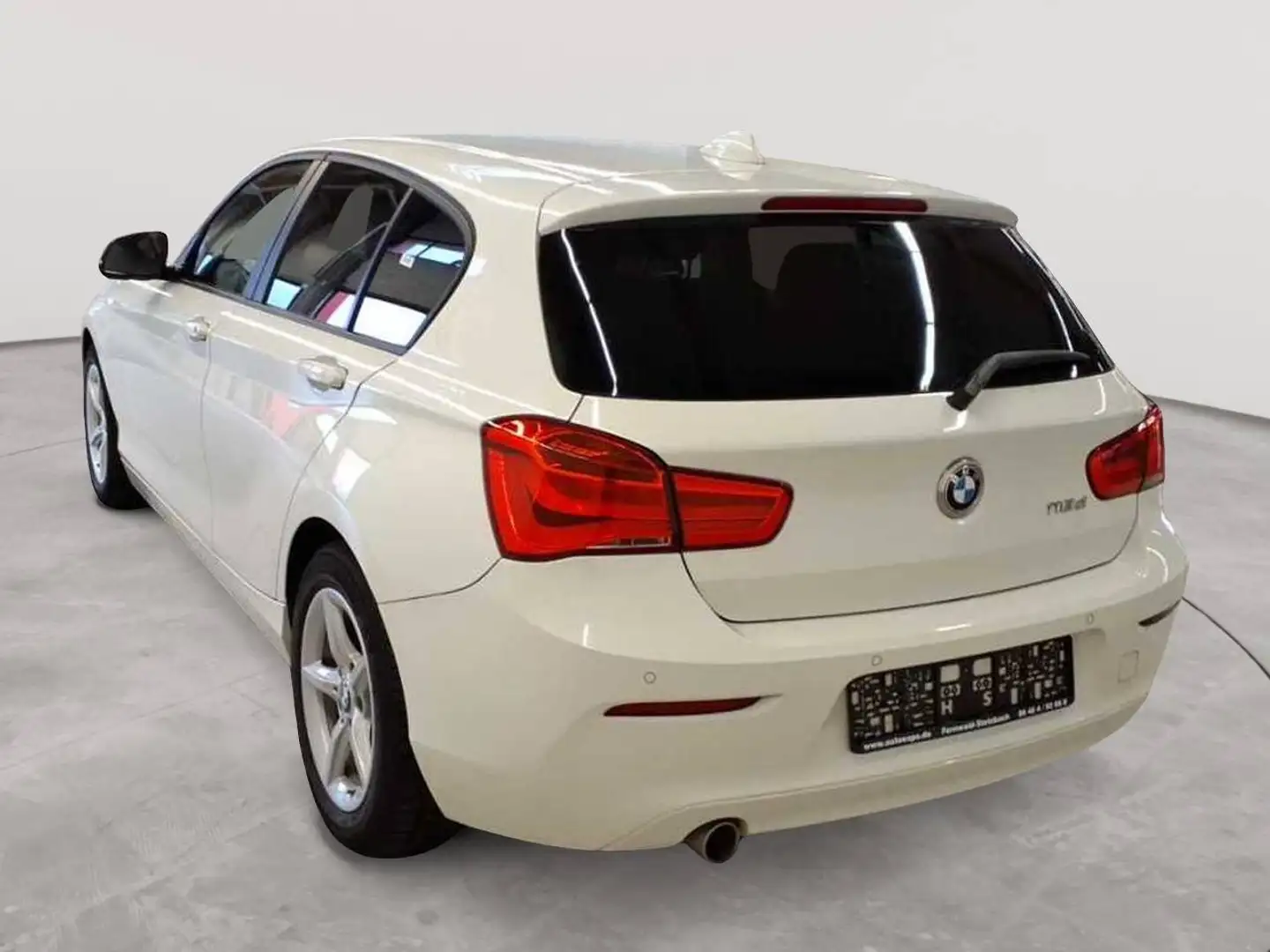BMW 118 118d Advantage Navi SHZ AHK Weiß - 2