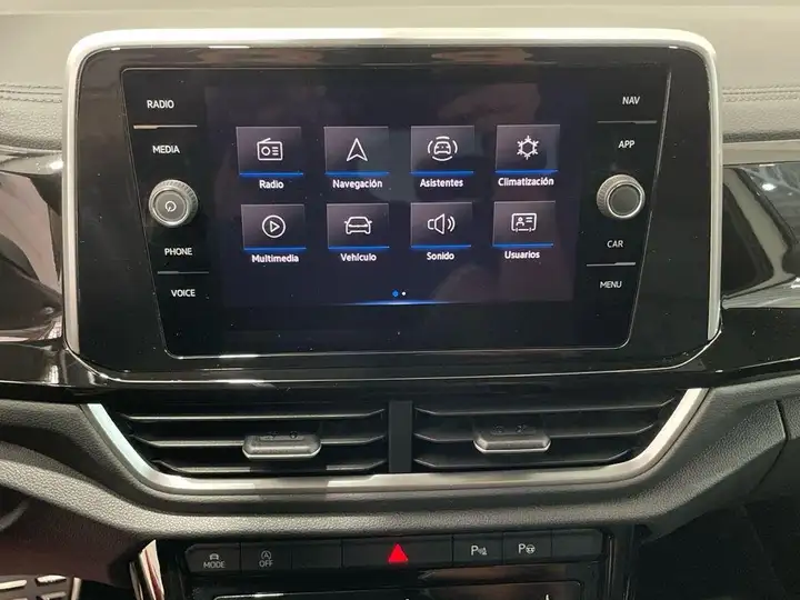 Volkswagen T-Roc 2022, foto 17