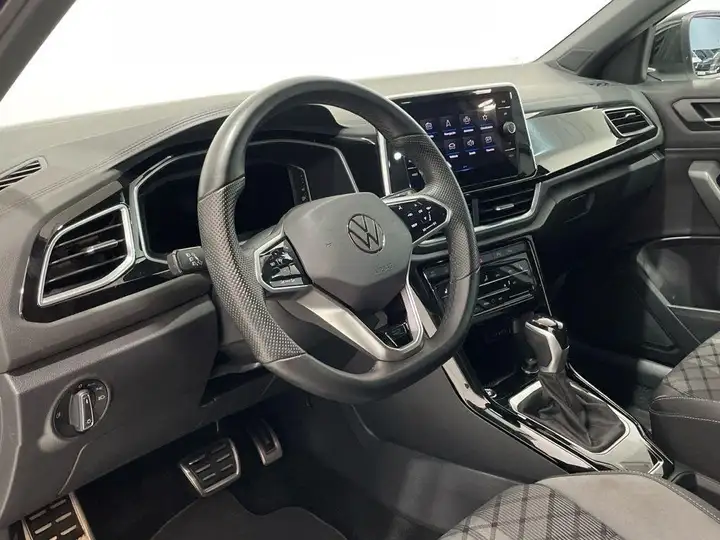 Volkswagen T-Roc 2022, foto 15