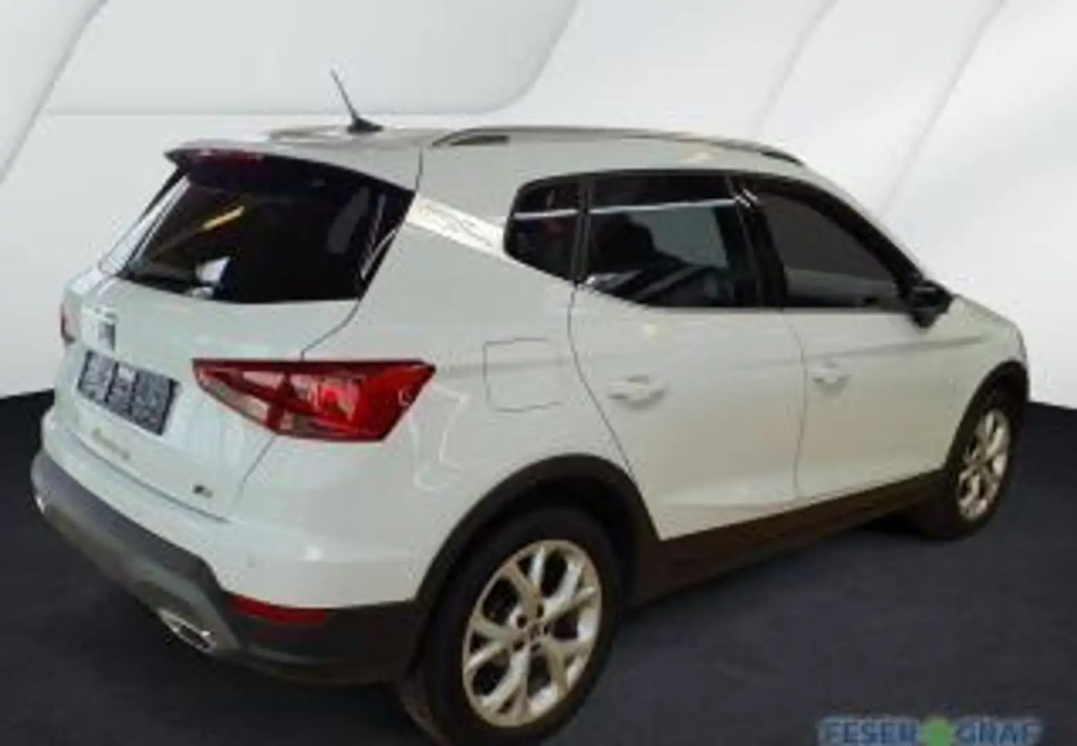 SEAT Arona FR 1.0 TSI DSG NAVI,LED,PDC,LED Weiß - 2