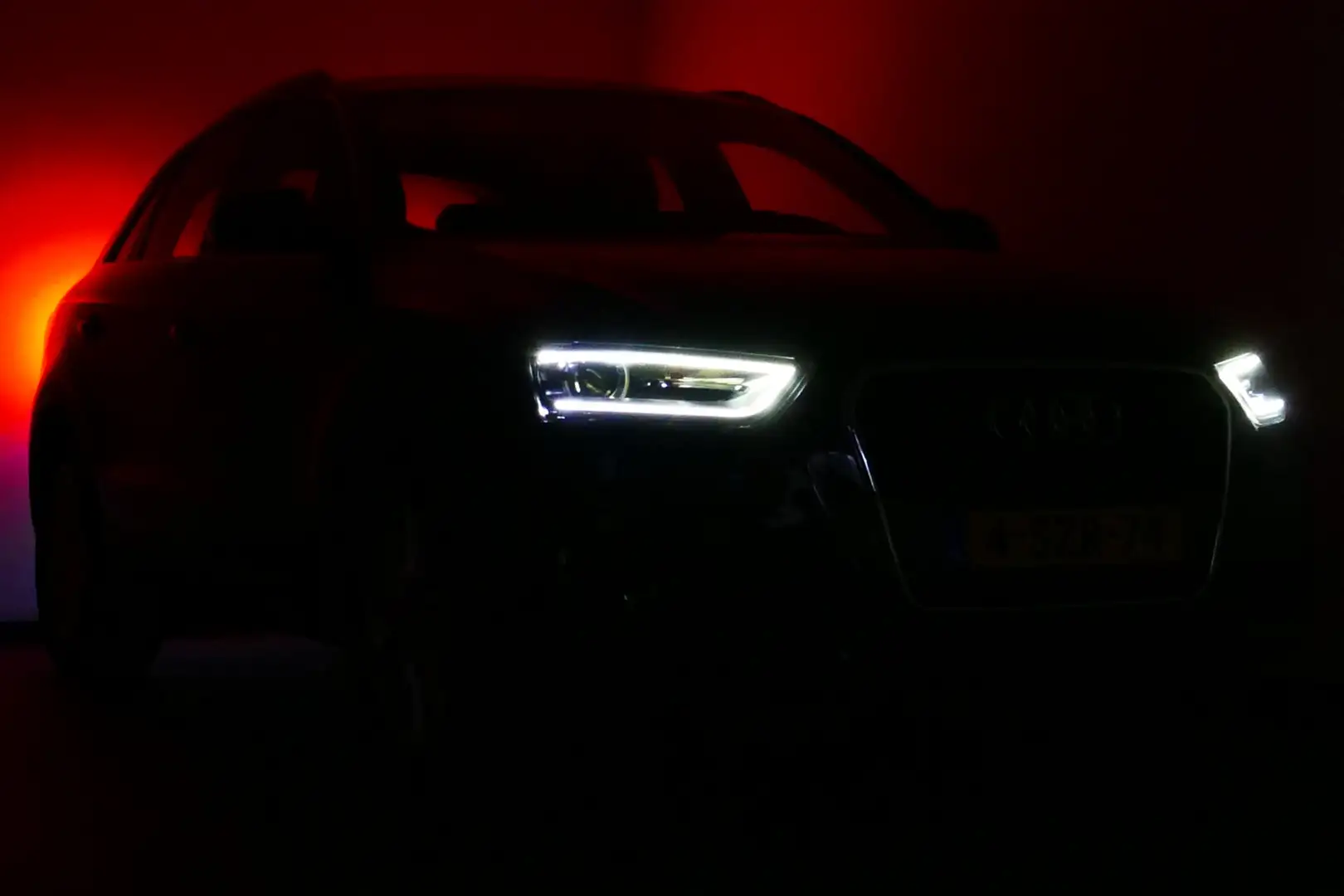 Audi Q3 1.4 TFSI Pro Line 1-Eig. (CHP Motor) Xenon/Led, Na Azul - 2