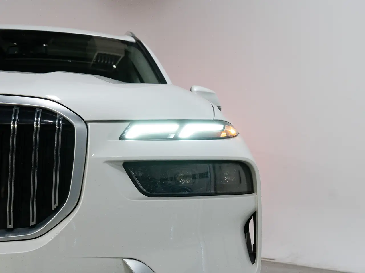 BMW X7 снимка BMW X7